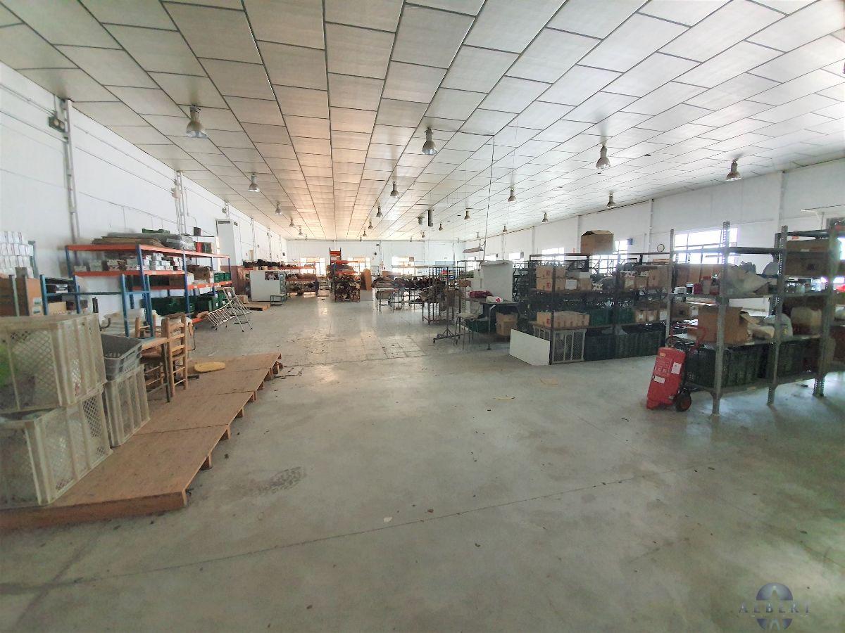 Venta de nave industrial en Monóvar-Monòver