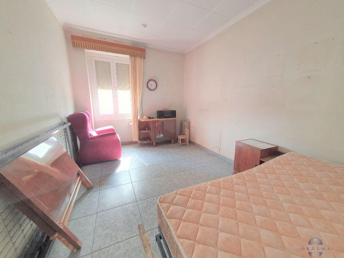 For sale of flat in Monóvar-Monòver