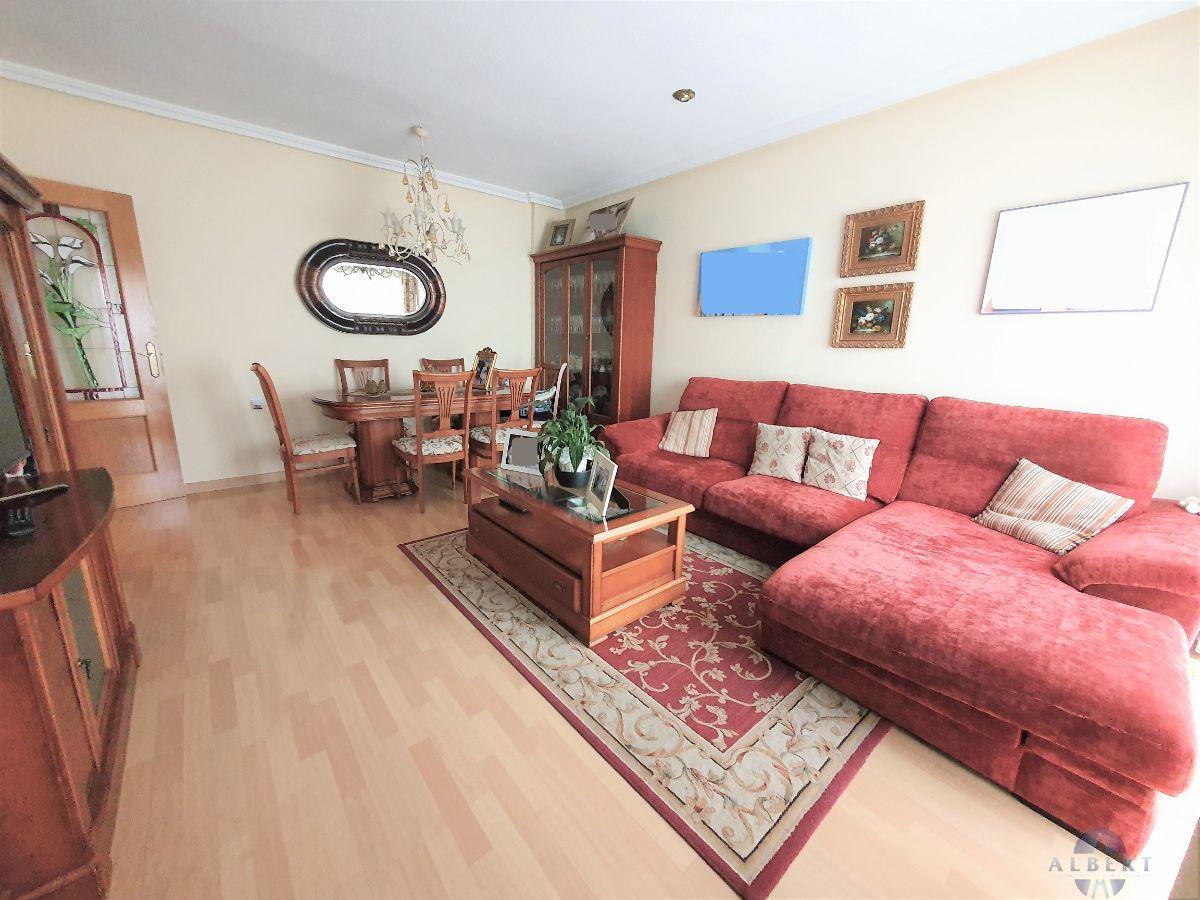 For sale of flat in Monóvar-Monòver