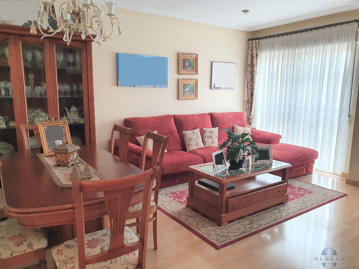 For sale of flat in Monóvar-Monòver