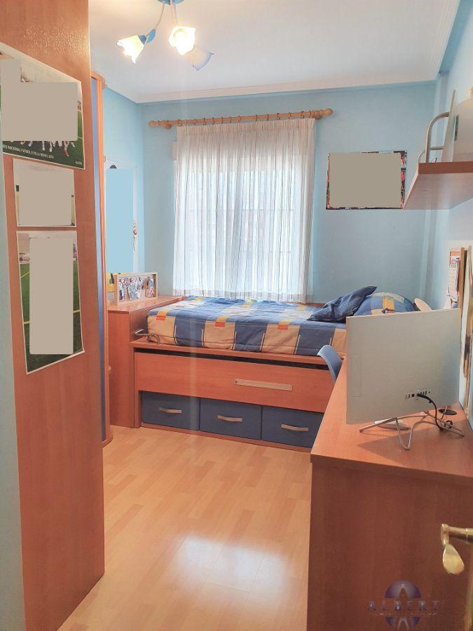 For sale of flat in Monóvar-Monòver