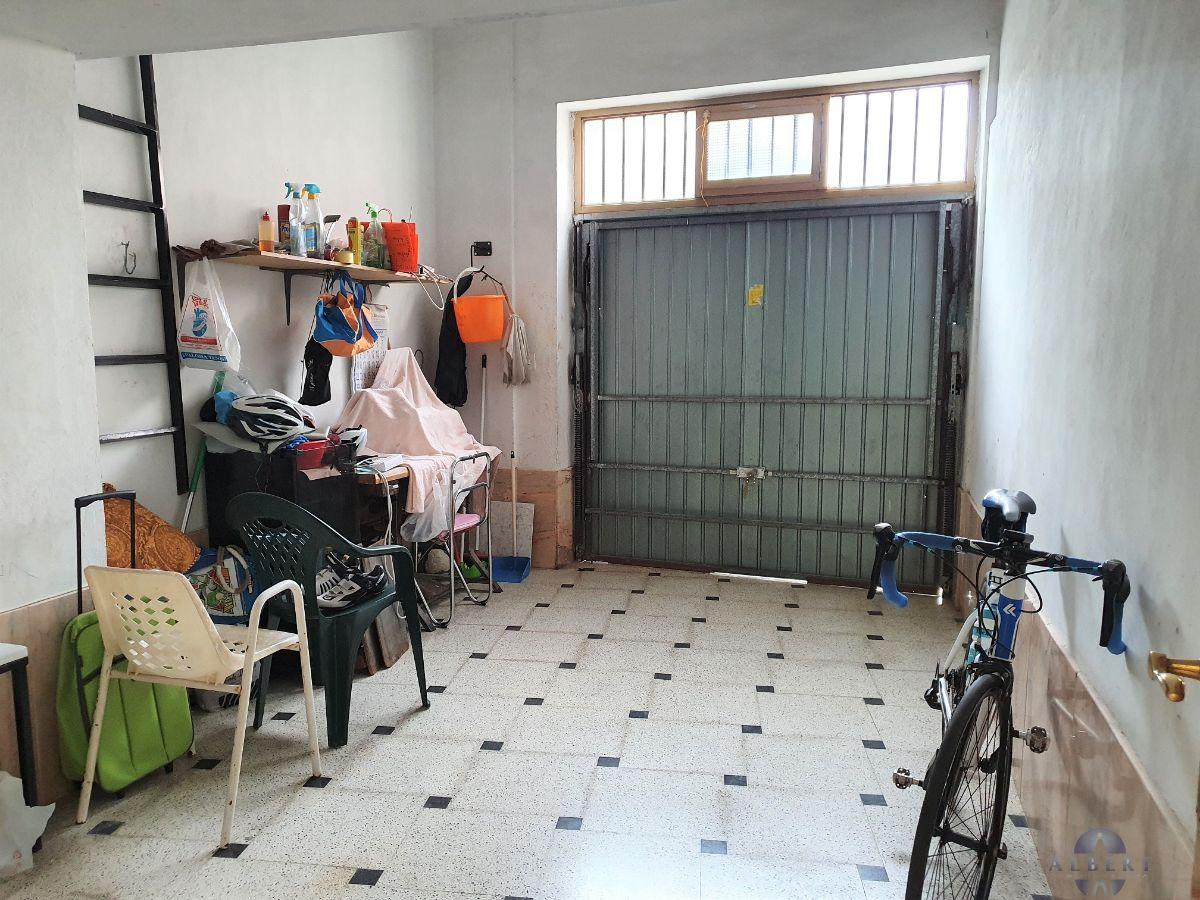 Venta de local comercial en Novelda