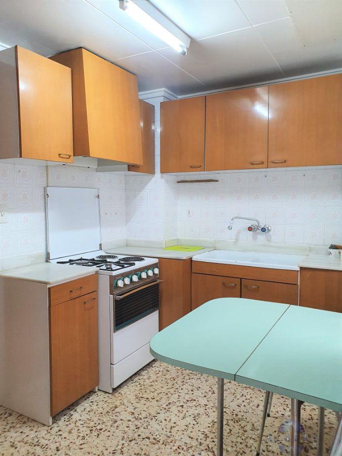 For sale of flat in Monóvar-Monòver