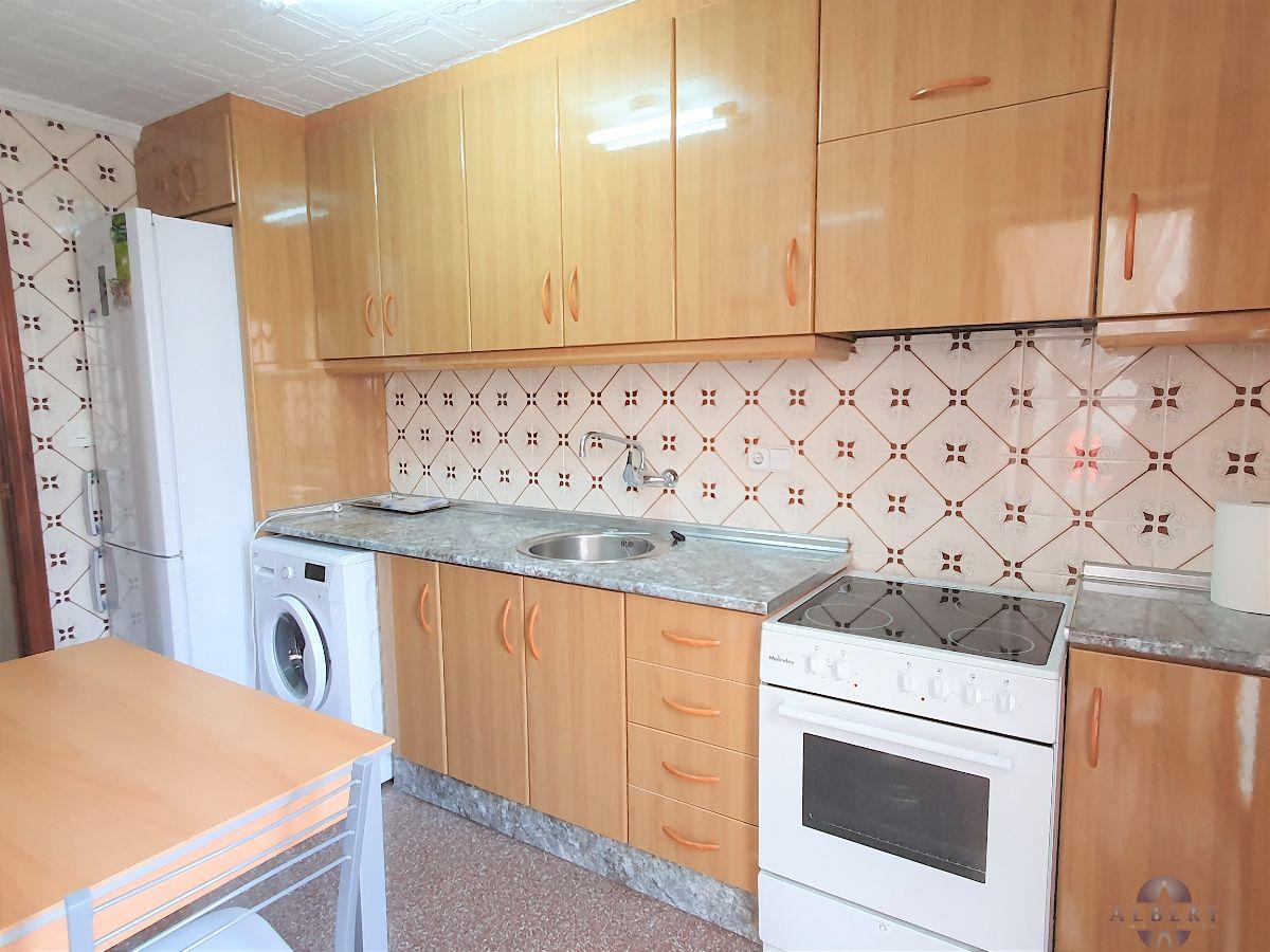 For sale of flat in Monóvar-Monòver