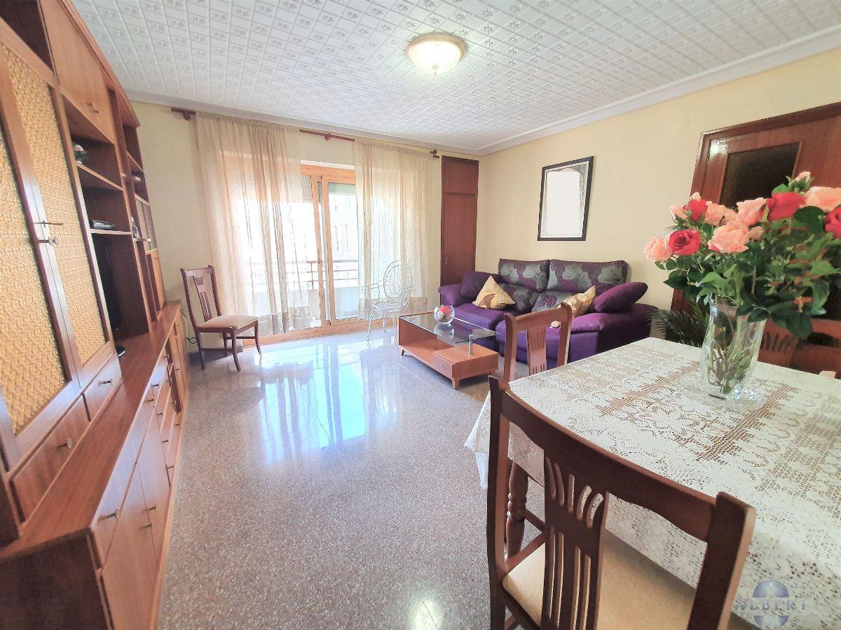 For sale of flat in Monóvar-Monòver