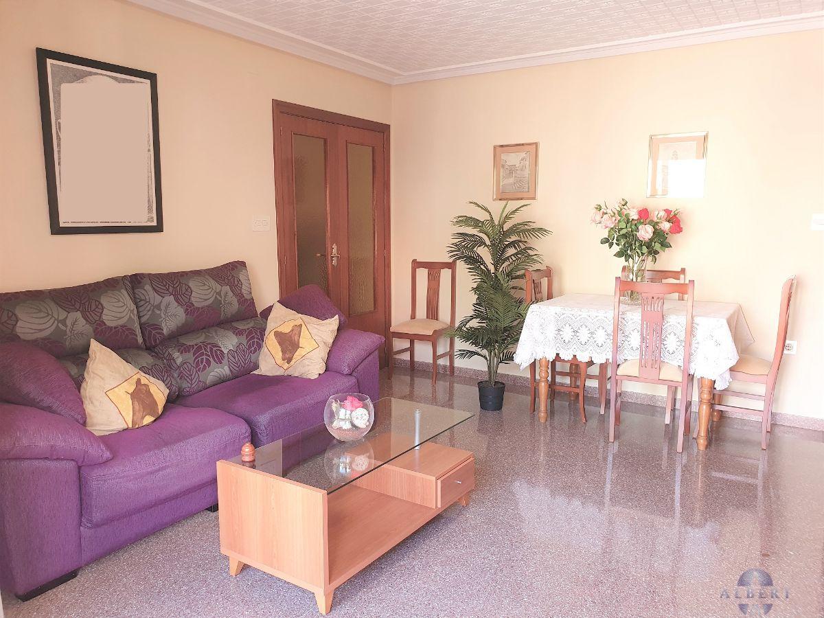 For sale of flat in Monóvar-Monòver