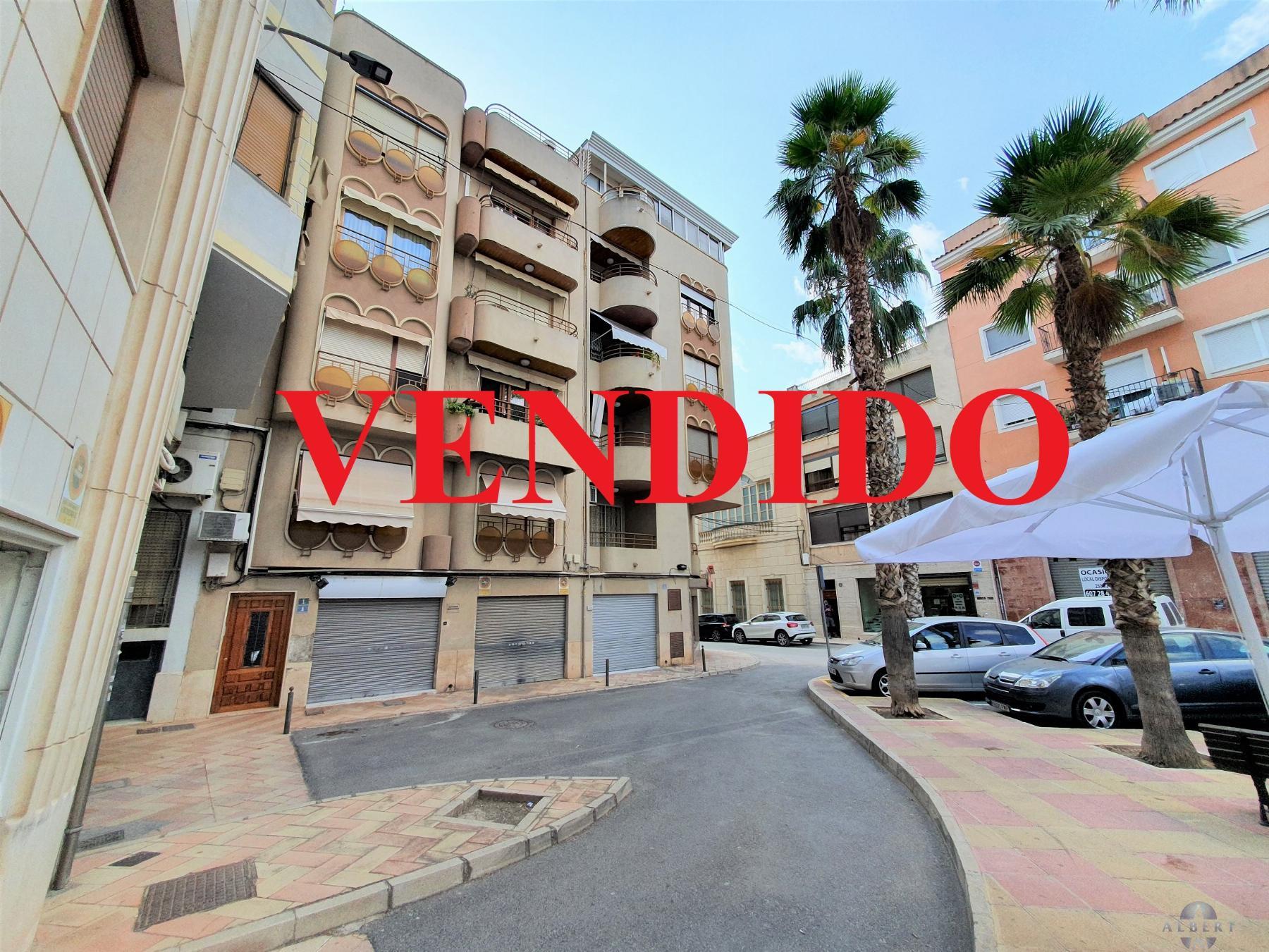 For sale of flat in Monóvar-Monòver