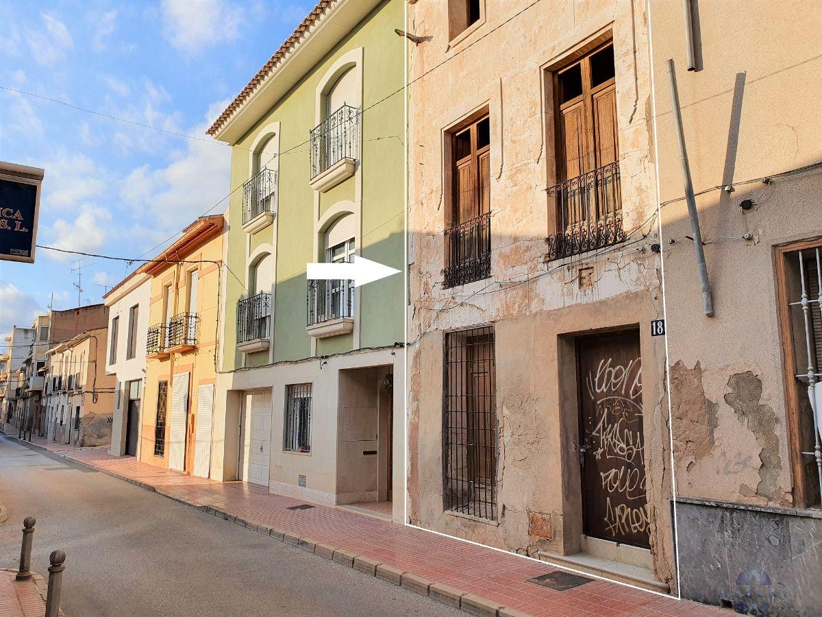 For sale of house in Monóvar-Monòver