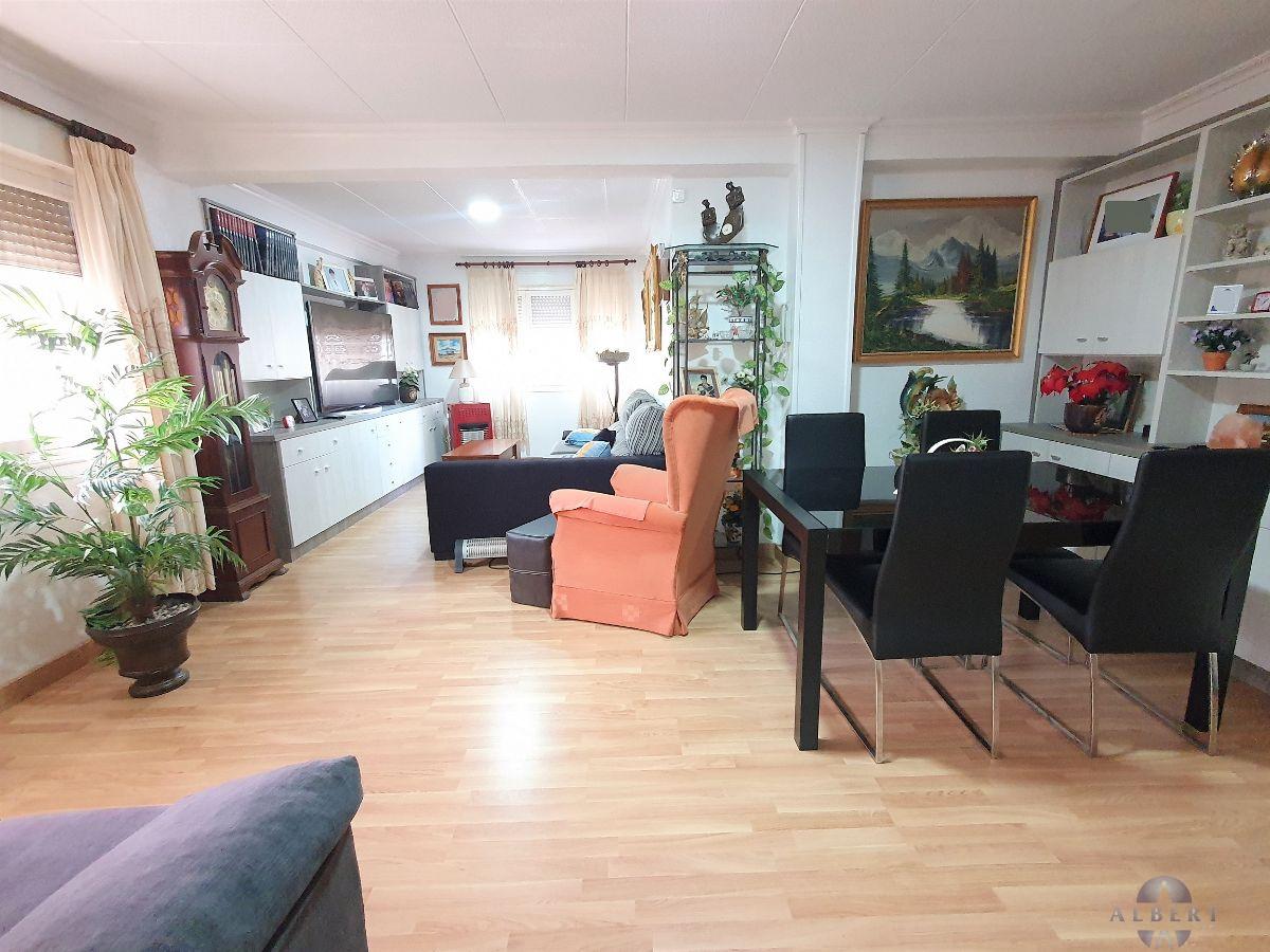 For sale of flat in Monóvar-Monòver