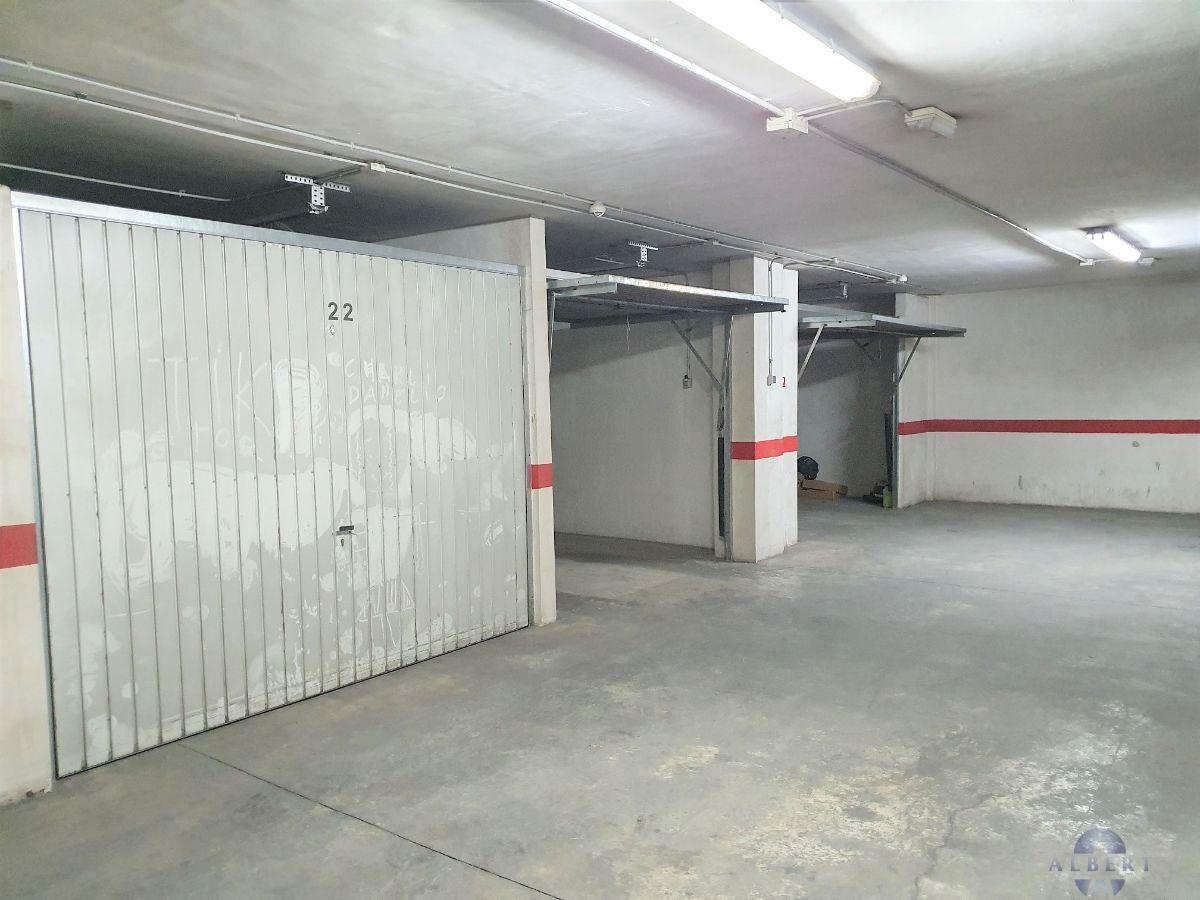 For sale of garage in Novelda