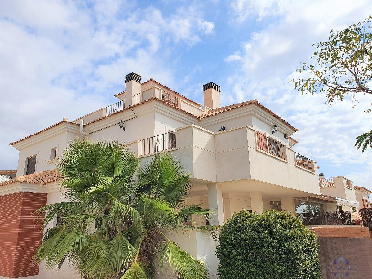 For sale of penthouse in Monóvar-Monòver