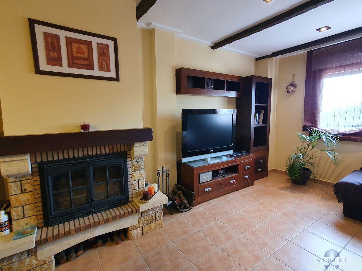 For sale of penthouse in Monóvar-Monòver