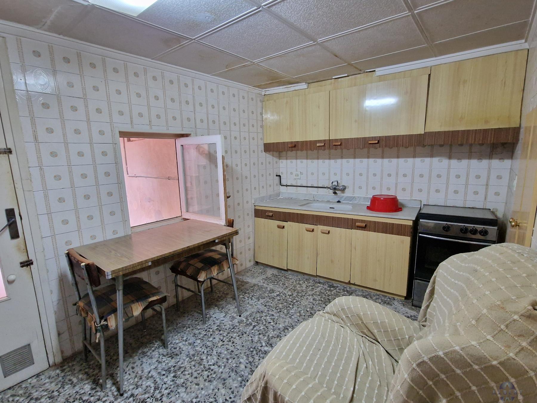 For sale of house in Monóvar-Monòver
