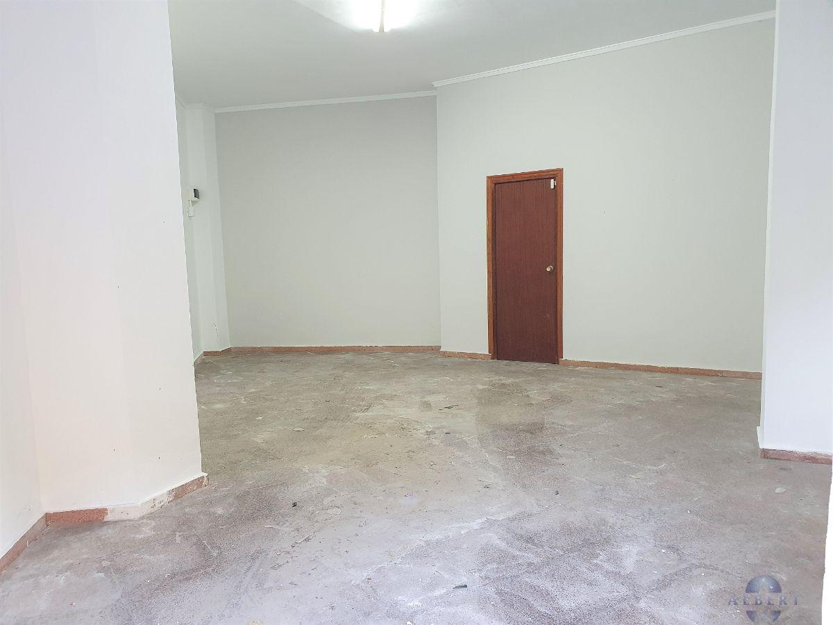 For rent of commercial in Monóvar-Monòver