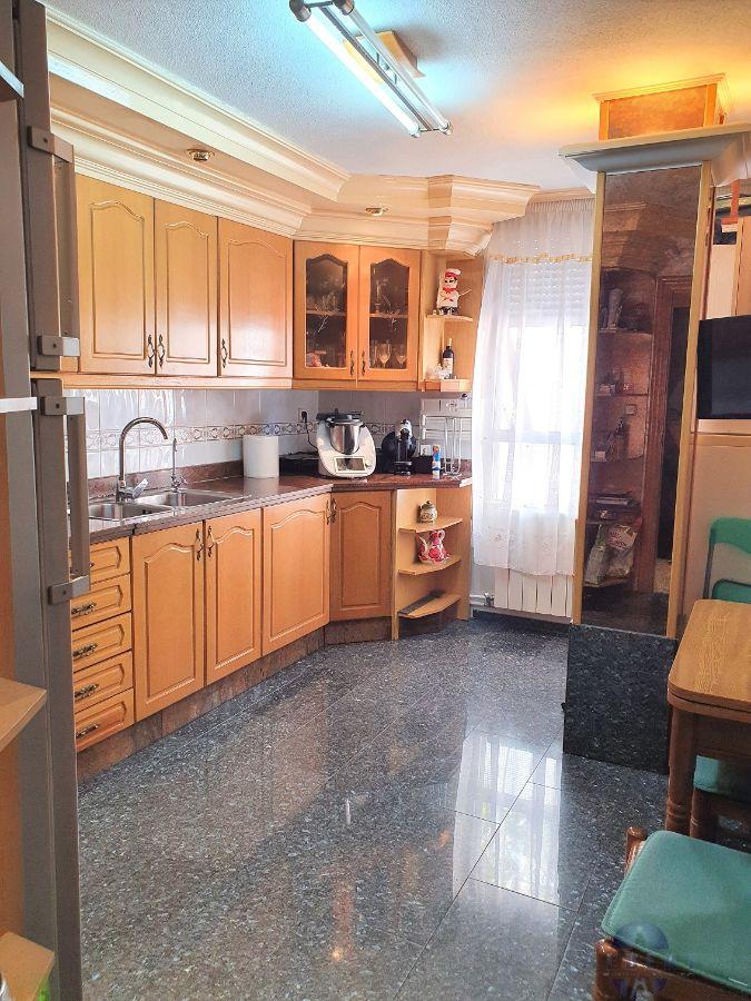 For sale of flat in Novelda