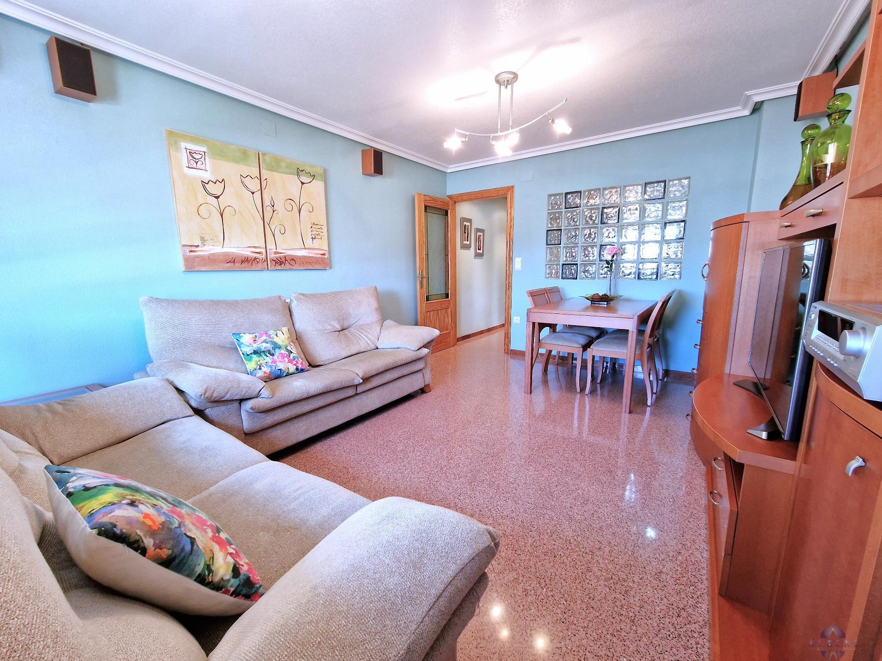 For sale of flat in Monóvar-Monòver