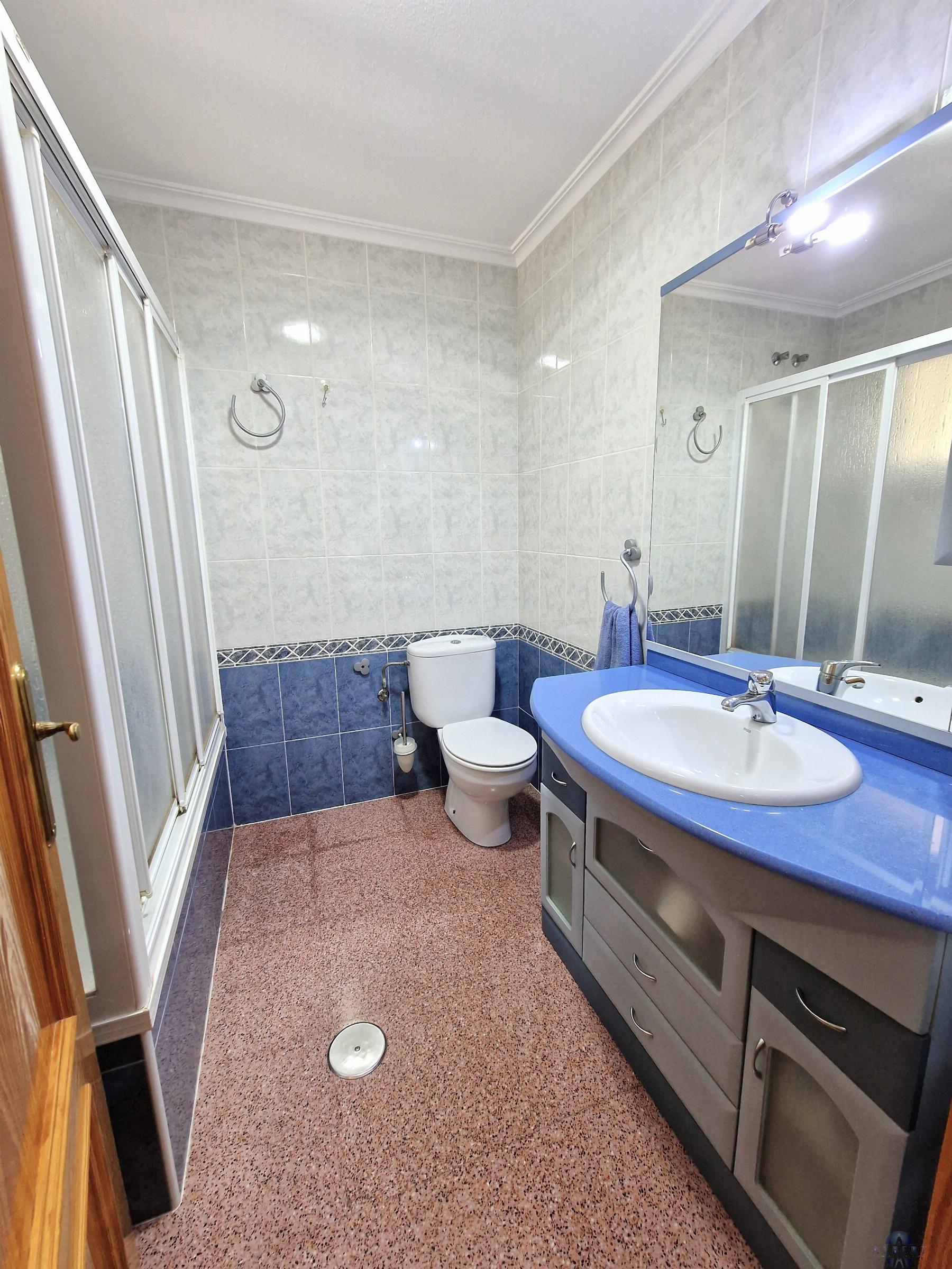 For sale of flat in Monóvar-Monòver