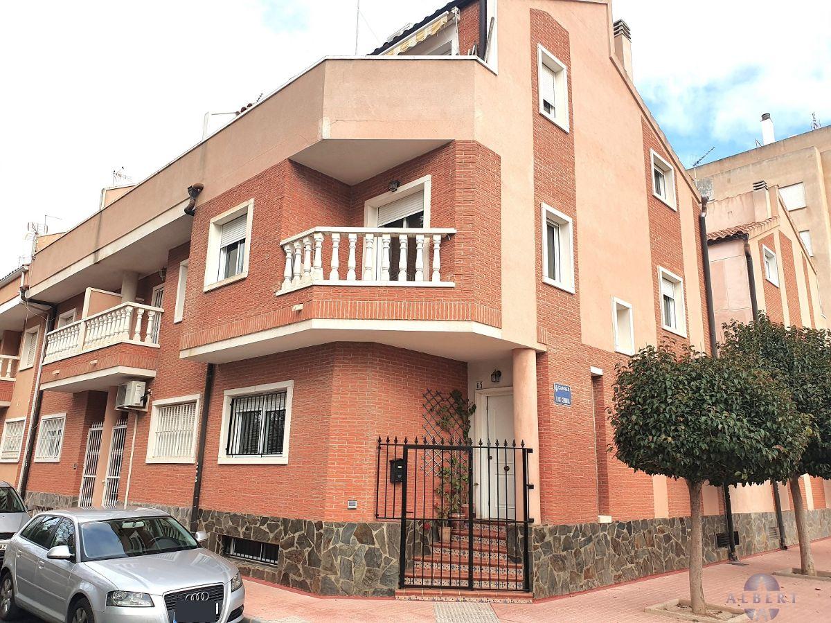 For sale of house in Monóvar-Monòver