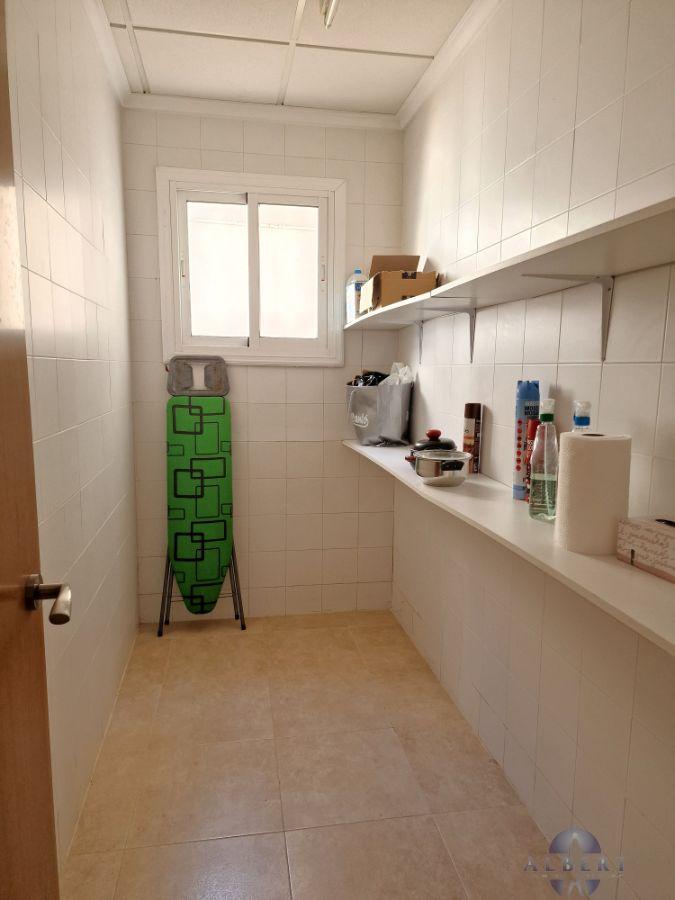 For sale of flat in Monóvar-Monòver