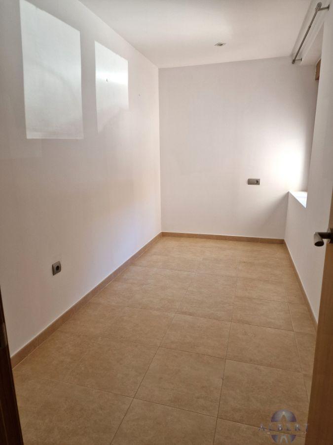 For sale of flat in Monóvar-Monòver