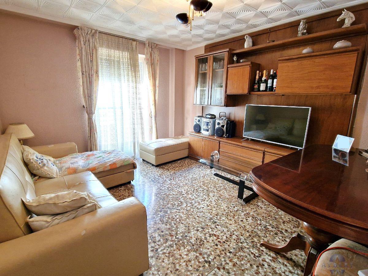 For sale of flat in Monóvar-Monòver