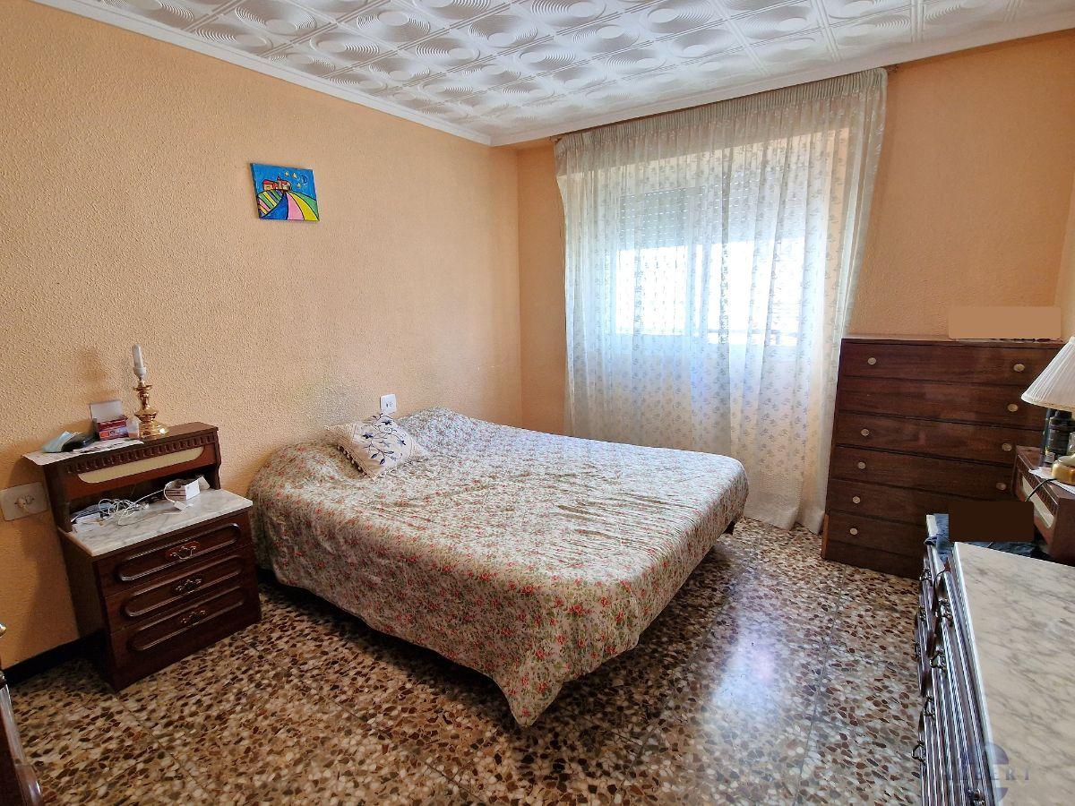 For sale of flat in Monóvar-Monòver