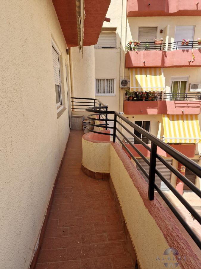 For sale of flat in Monóvar-Monòver