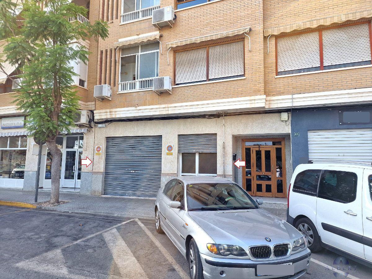 Venta de local comercial en Novelda