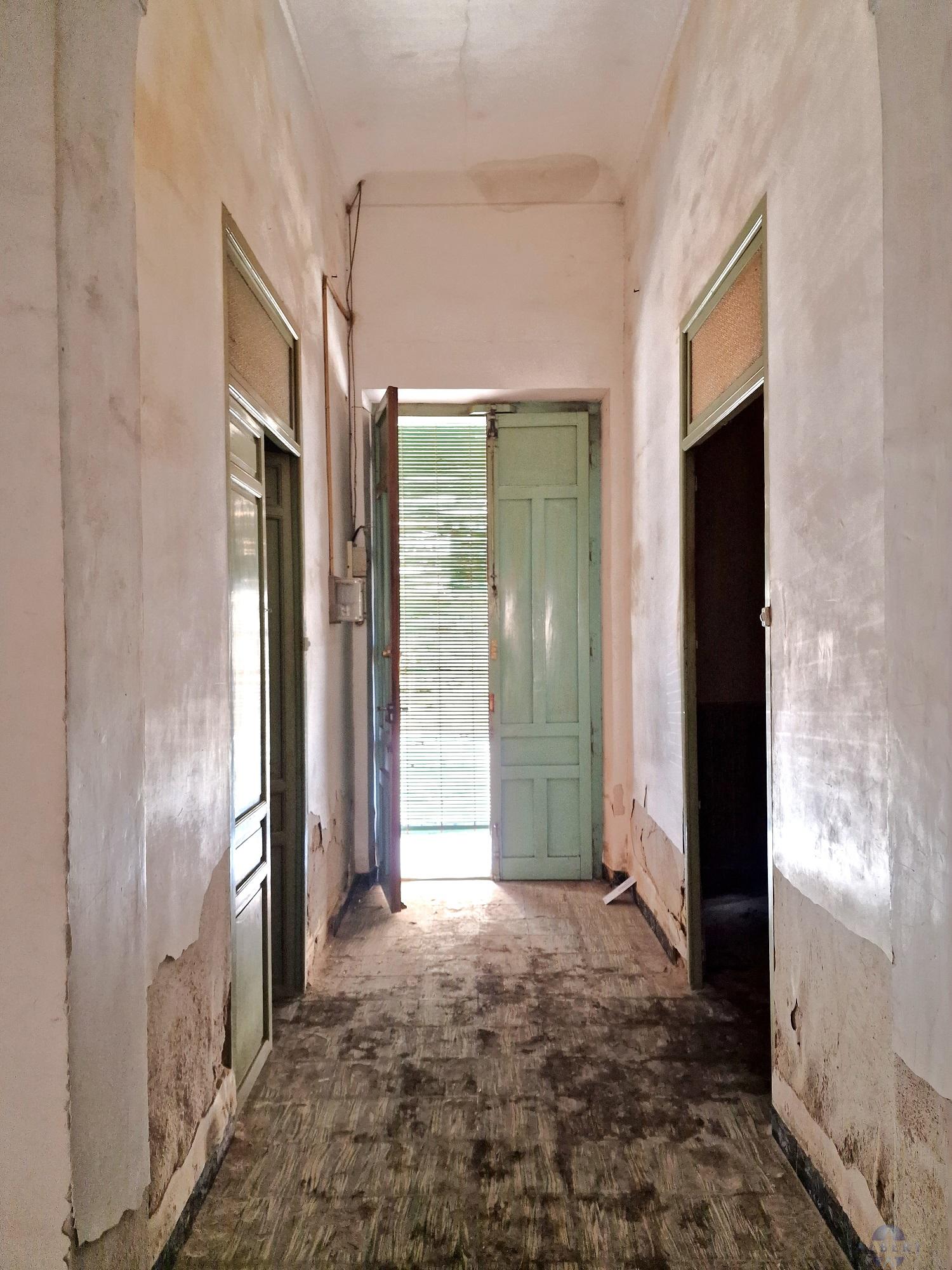 For sale of house in Novelda