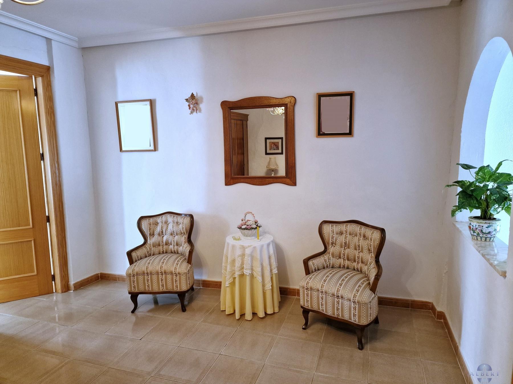 For sale of house in Monóvar-Monòver