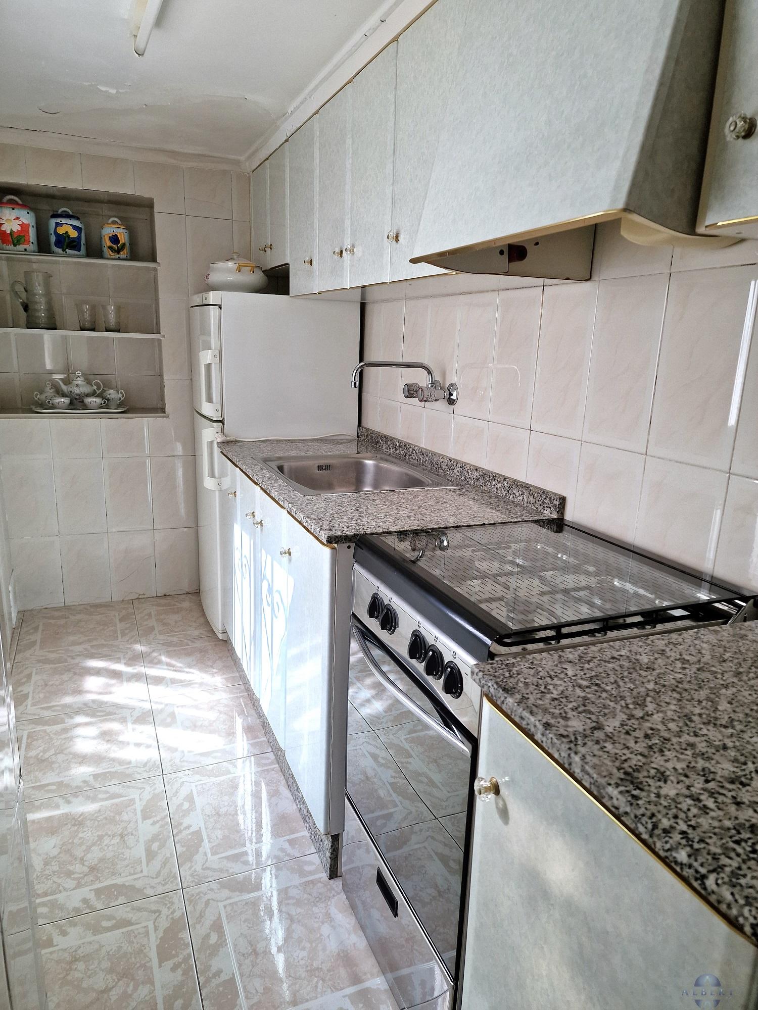 For sale of house in Monóvar-Monòver