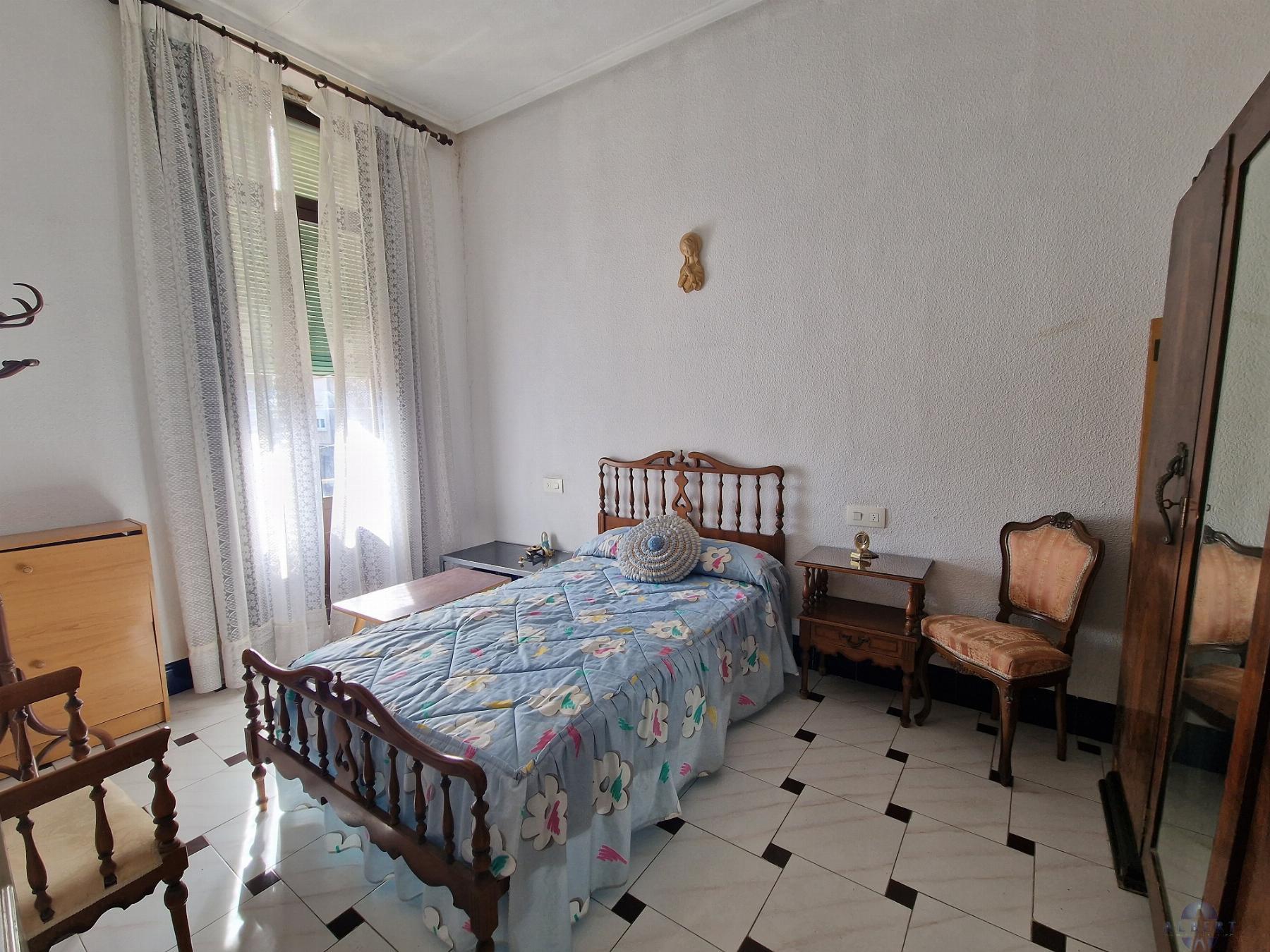 For sale of flat in Novelda