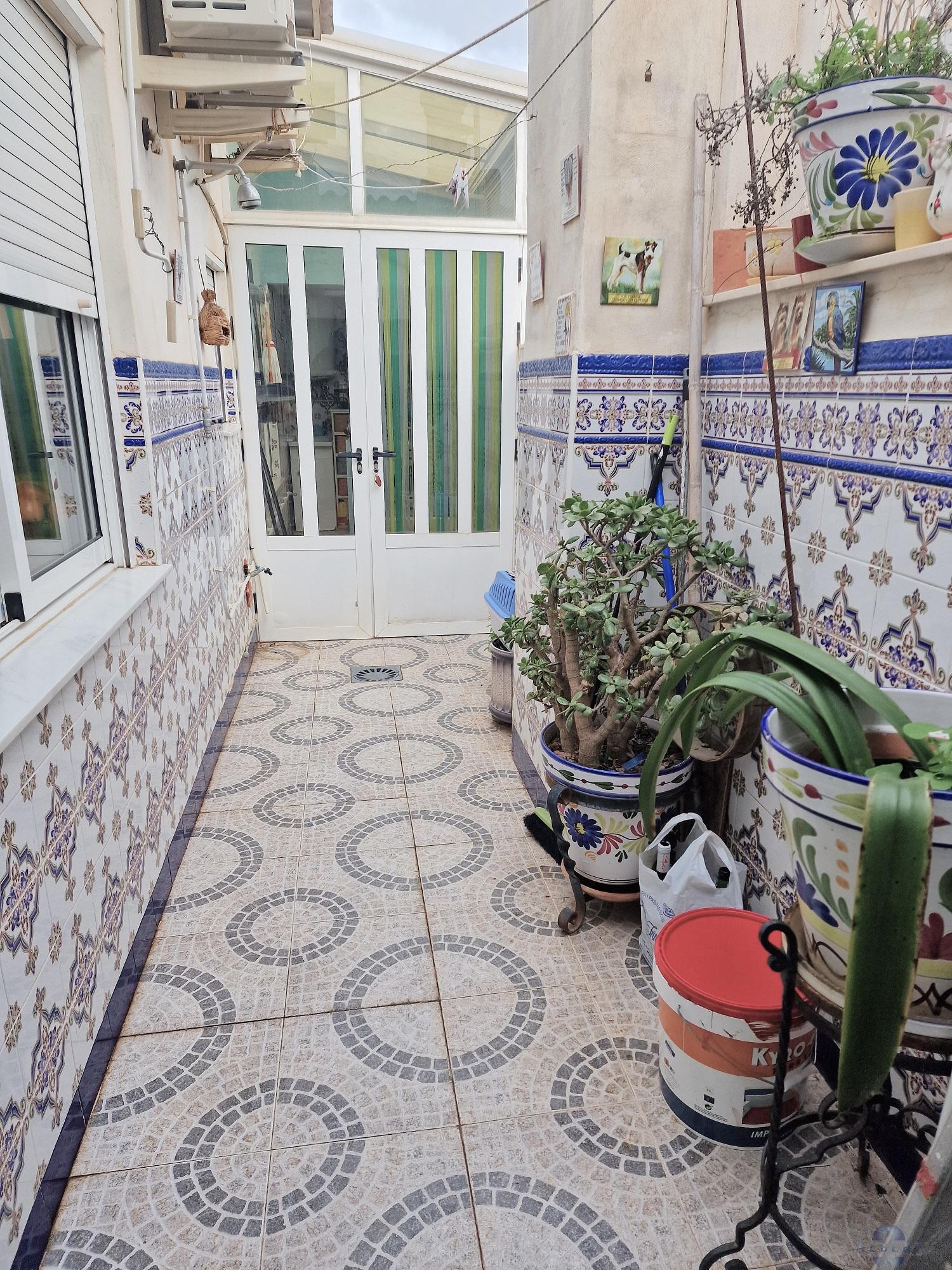 For sale of house in Monóvar-Monòver