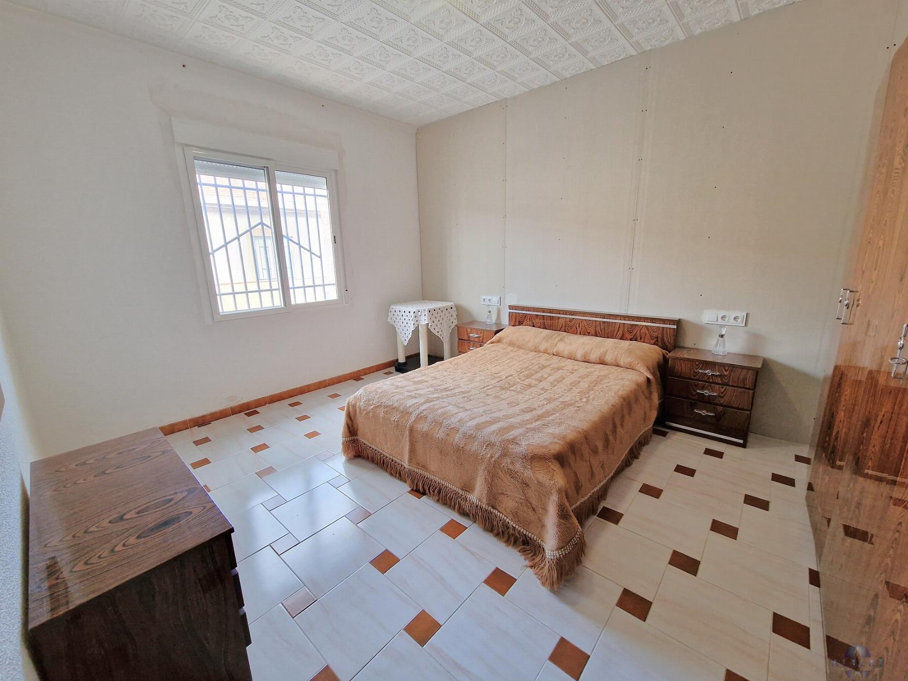 For sale of house in Monóvar-Monòver