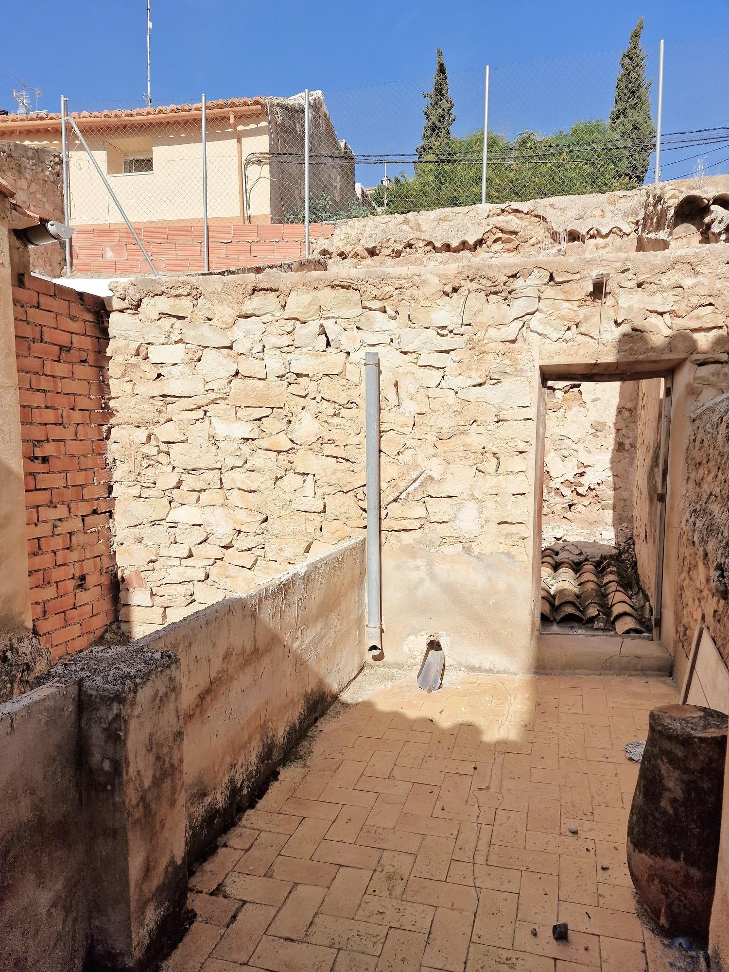 For sale of house in Monóvar-Monòver