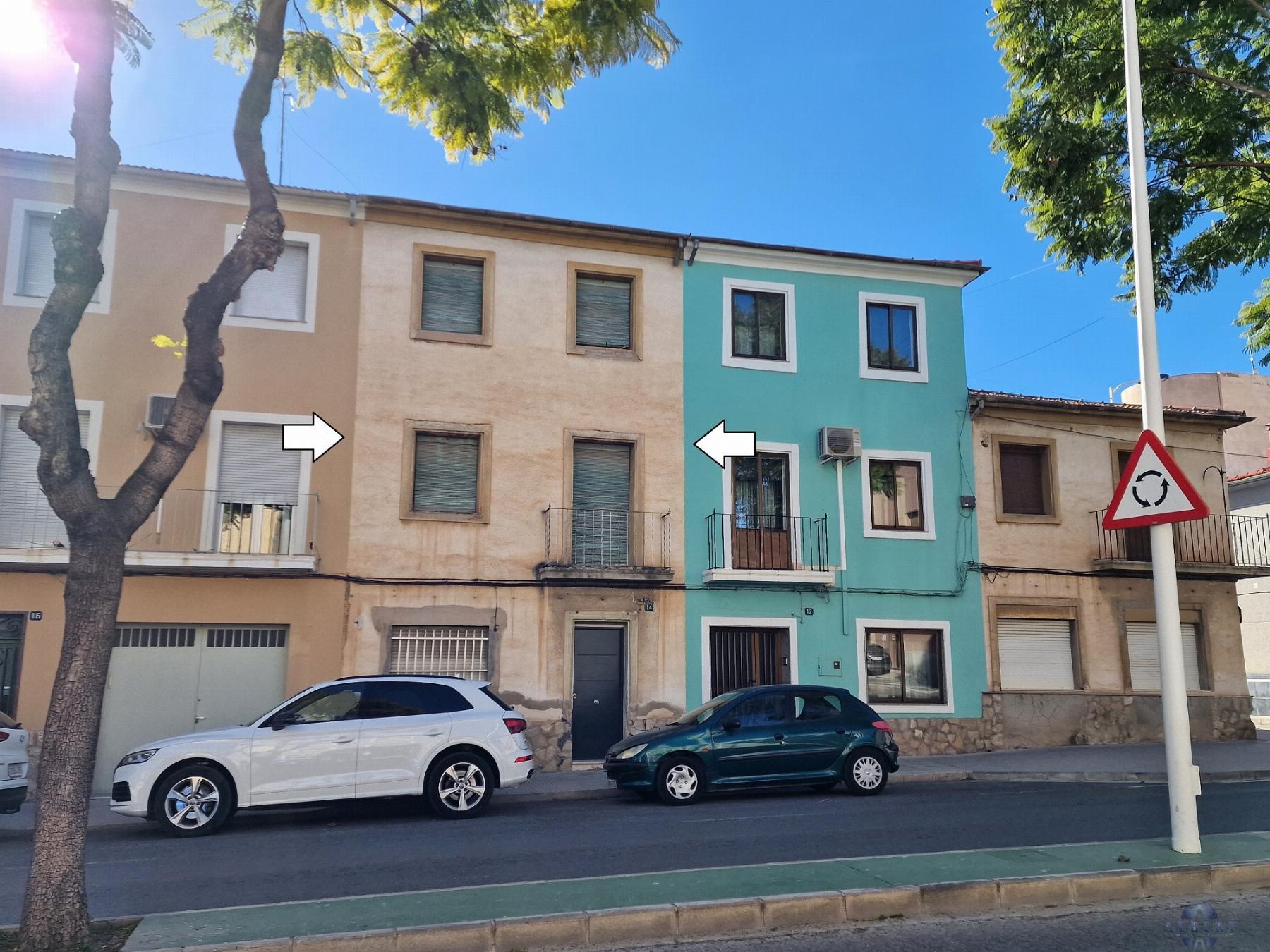 For sale of house in Novelda