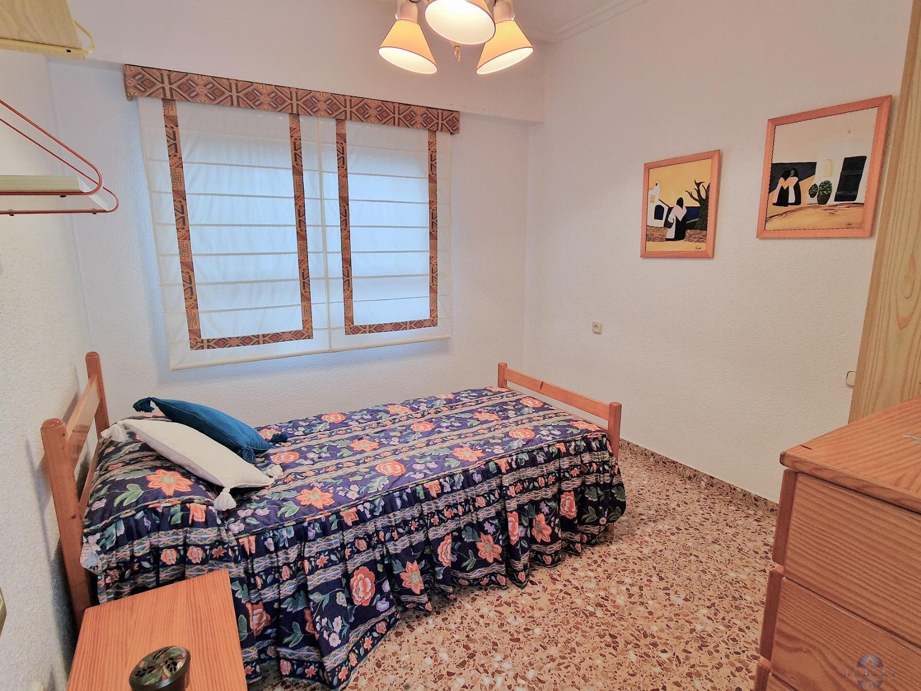 For sale of flat in Novelda