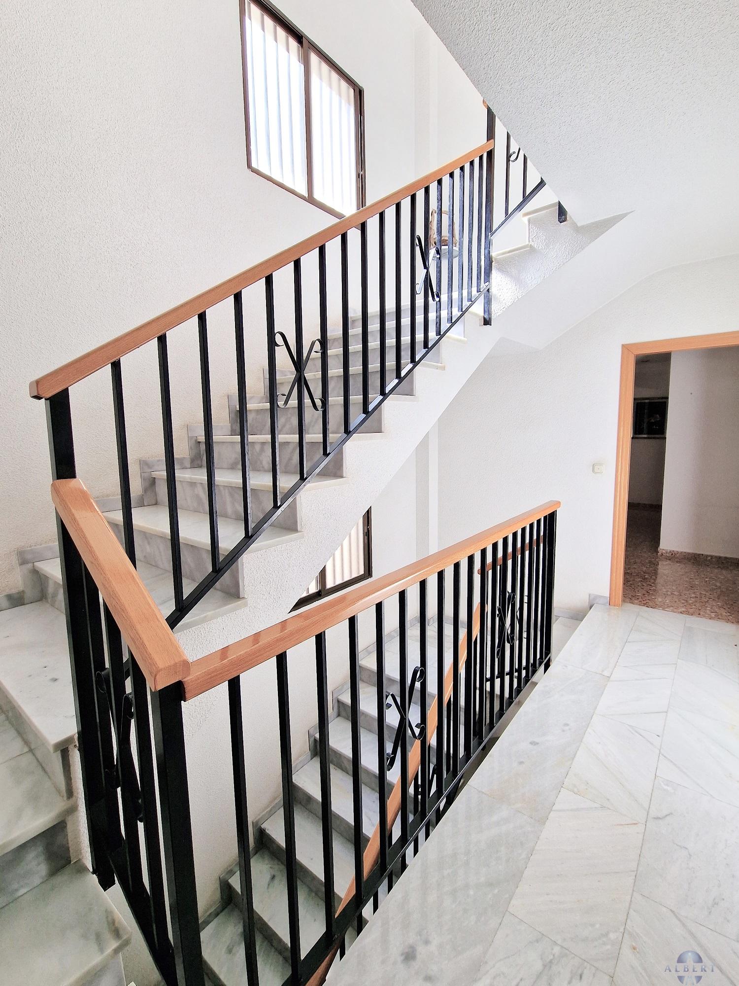 For sale of flat in Novelda