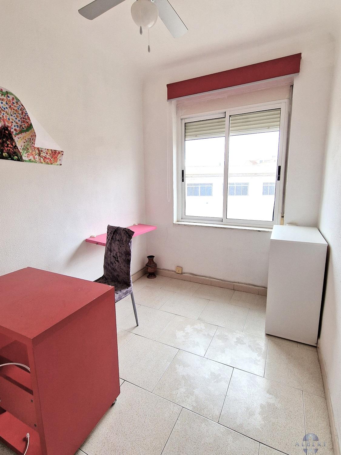 For sale of flat in Monóvar-Monòver