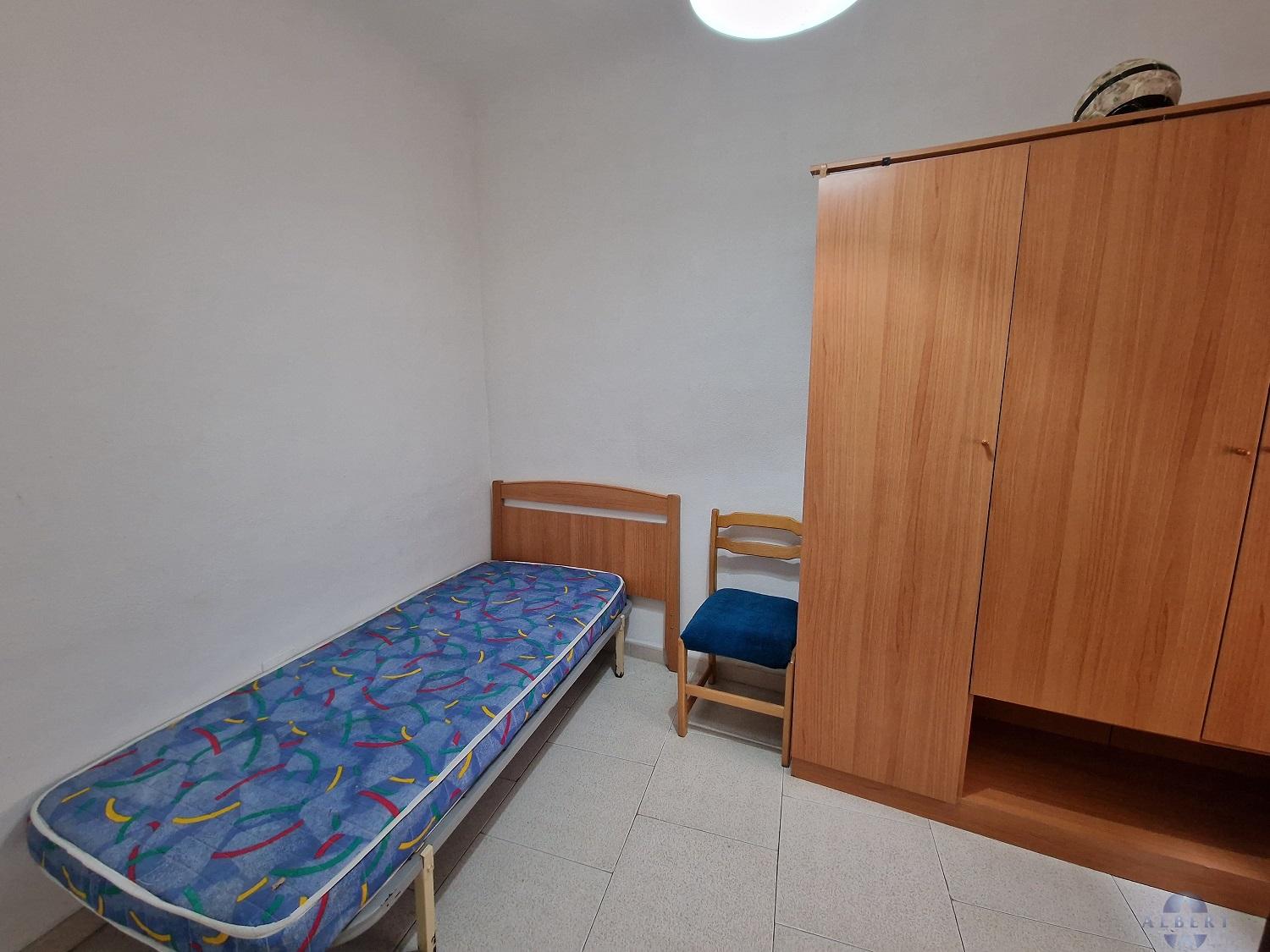 For sale of flat in Monóvar-Monòver