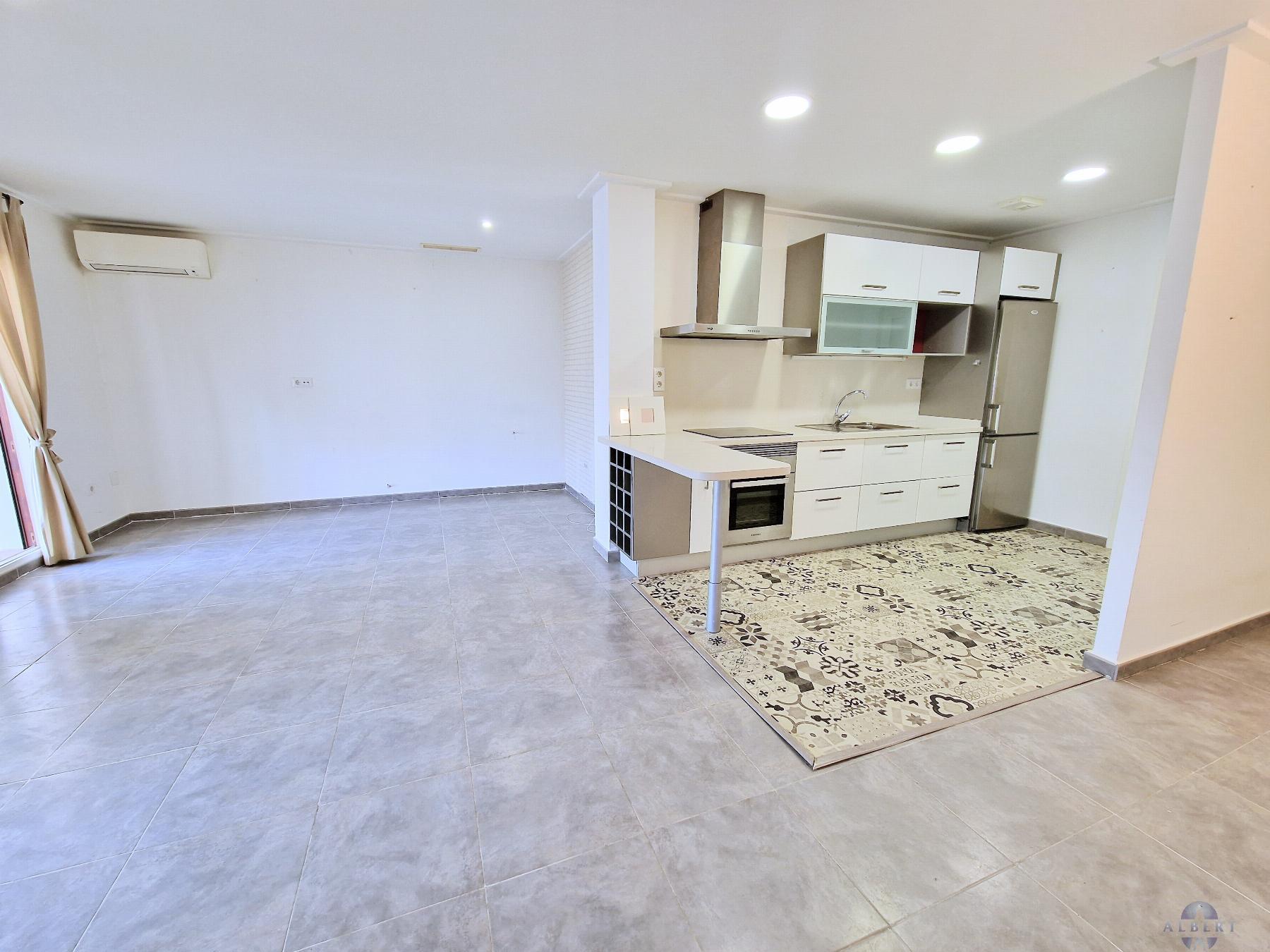 For sale of flat in Monóvar-Monòver