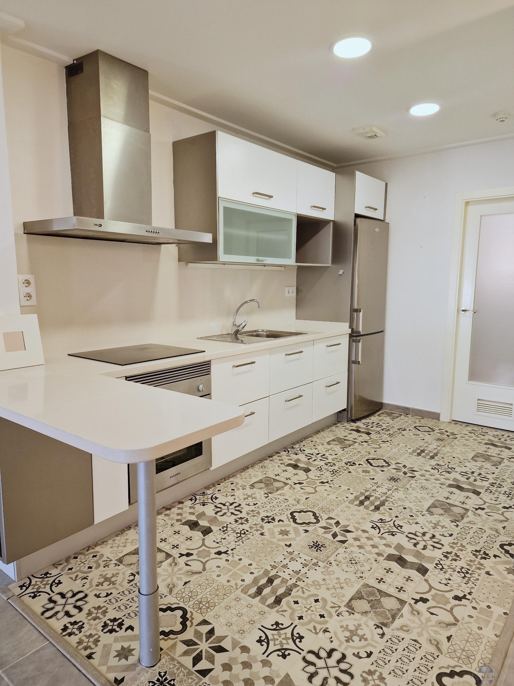 For sale of flat in Monóvar-Monòver