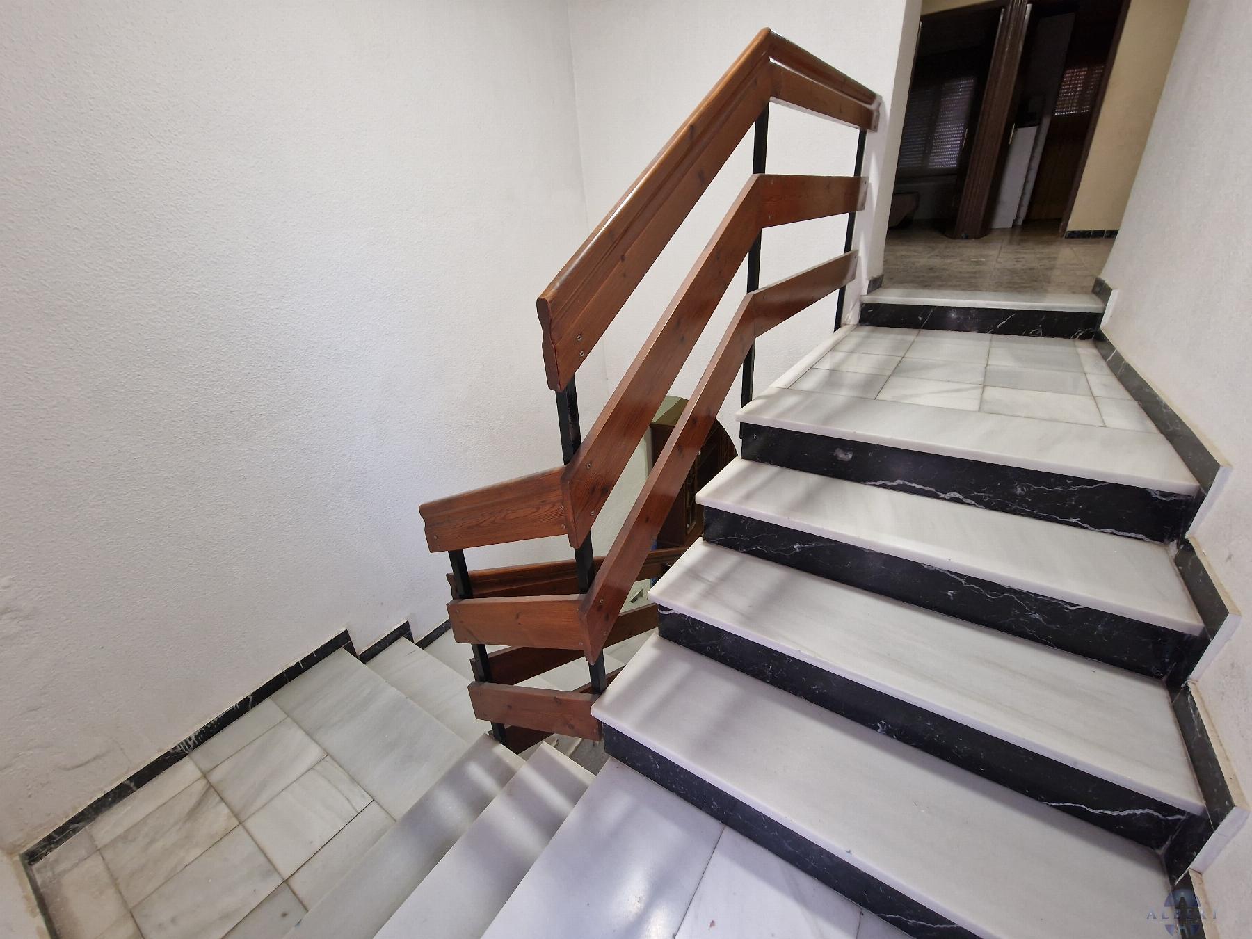 For sale of house in Monóvar-Monòver