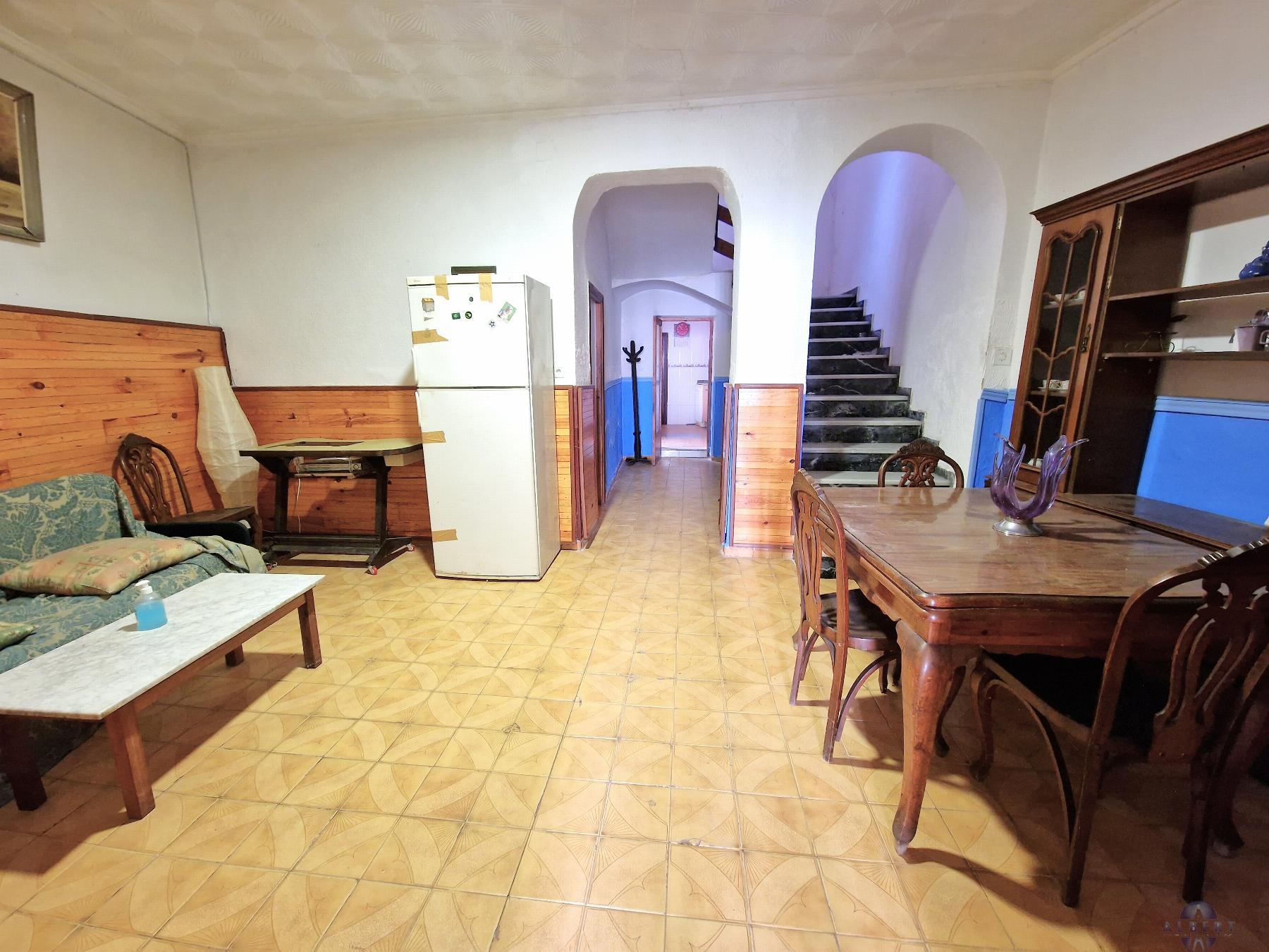 For sale of house in Monóvar-Monòver