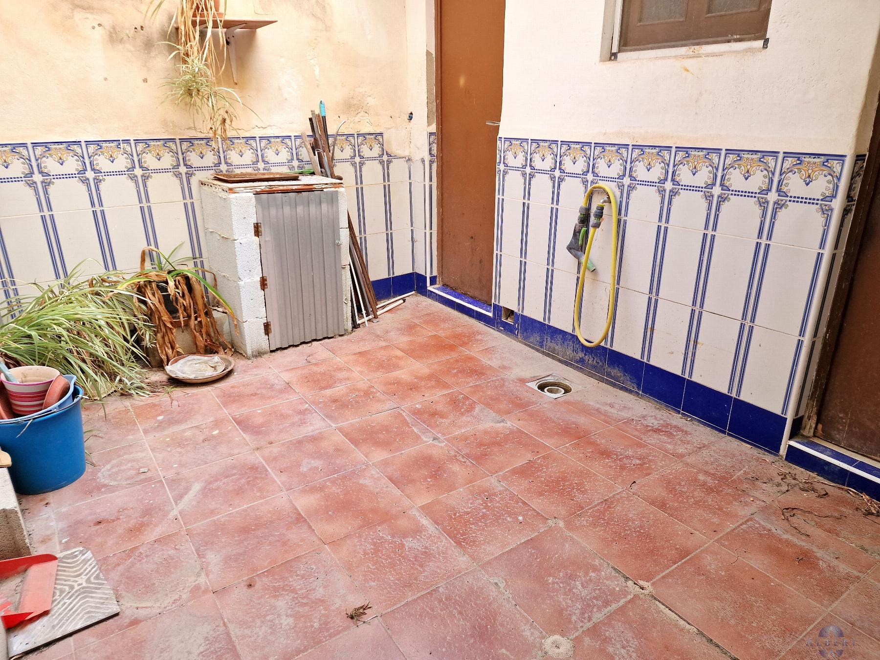 For sale of house in Monóvar-Monòver