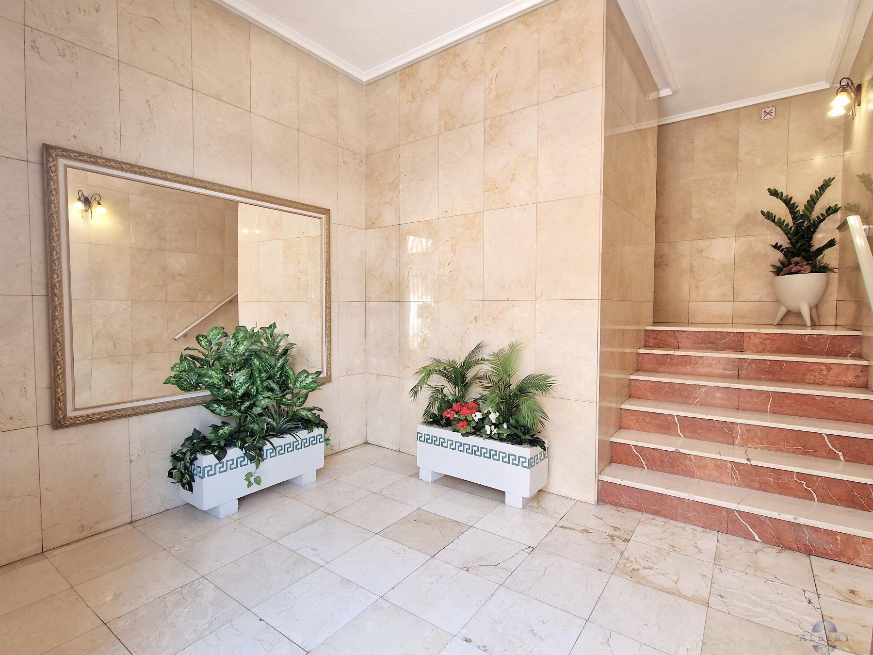 For sale of flat in Monóvar-Monòver