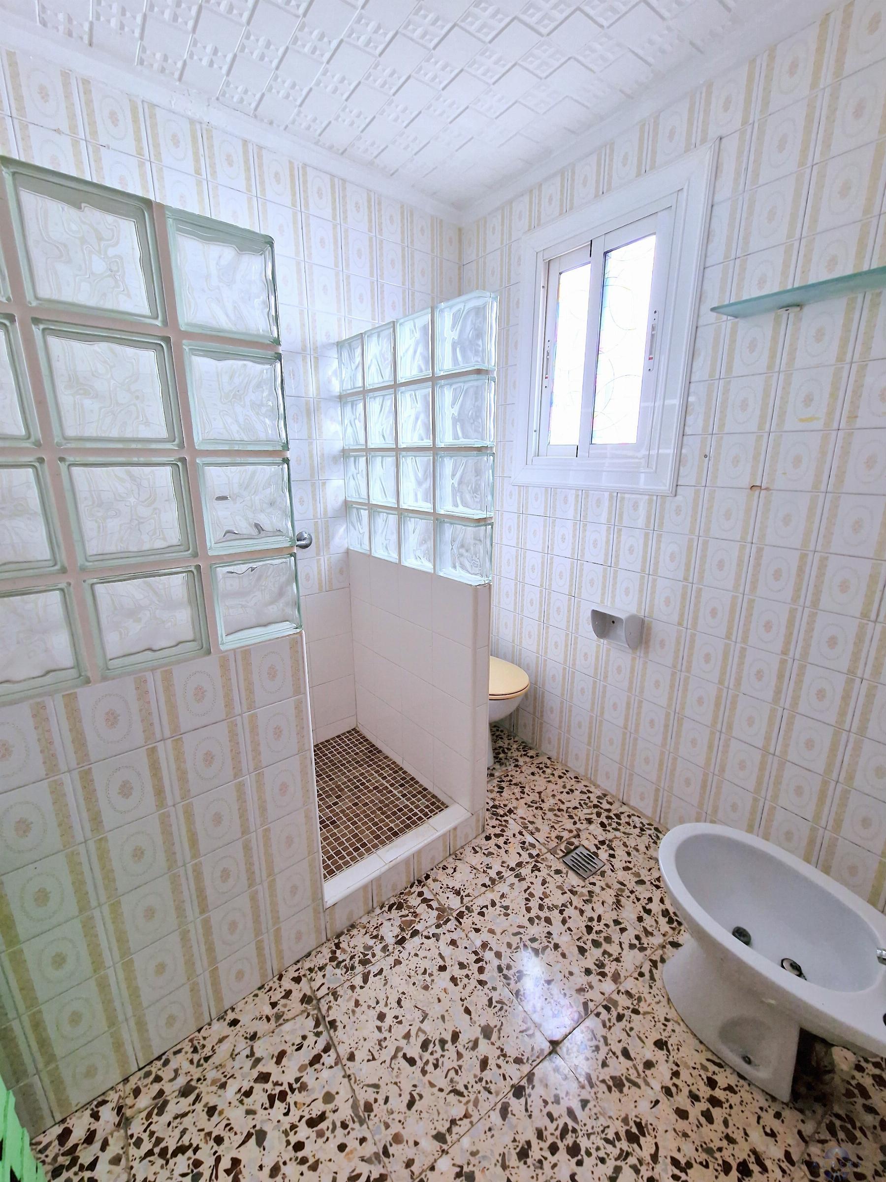 For sale of flat in Monóvar-Monòver