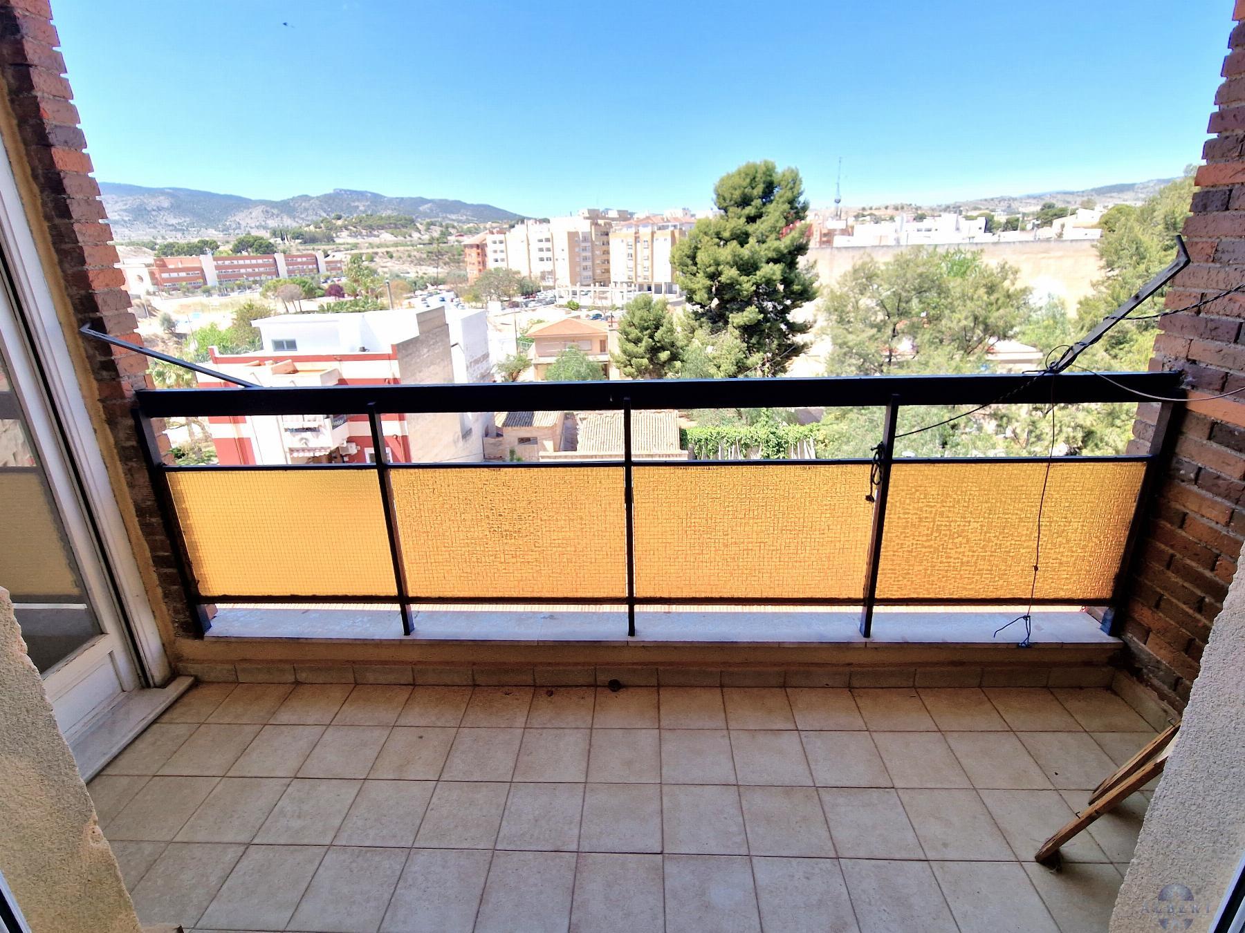 For sale of flat in Monóvar-Monòver