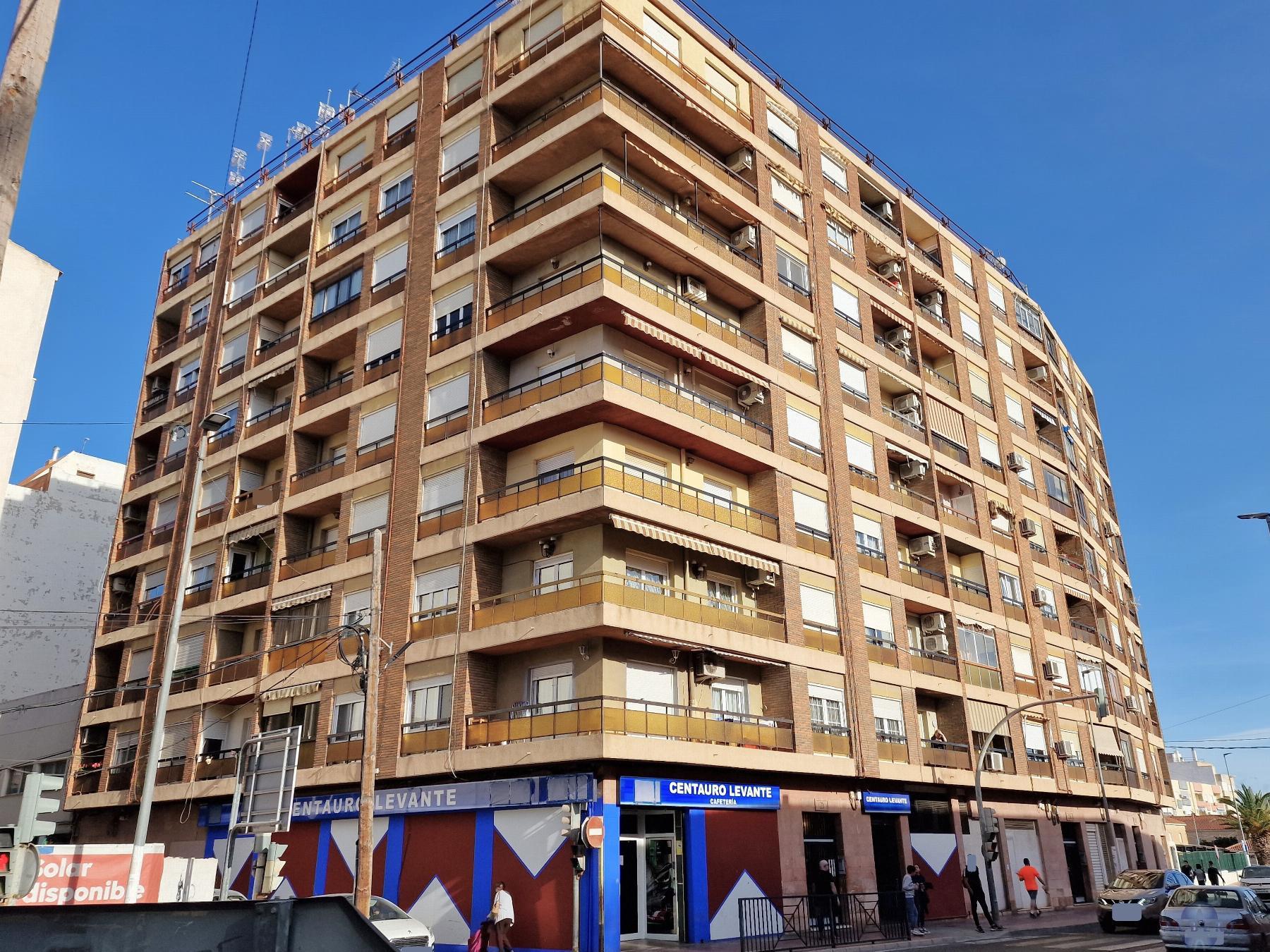 For sale of flat in Monóvar-Monòver