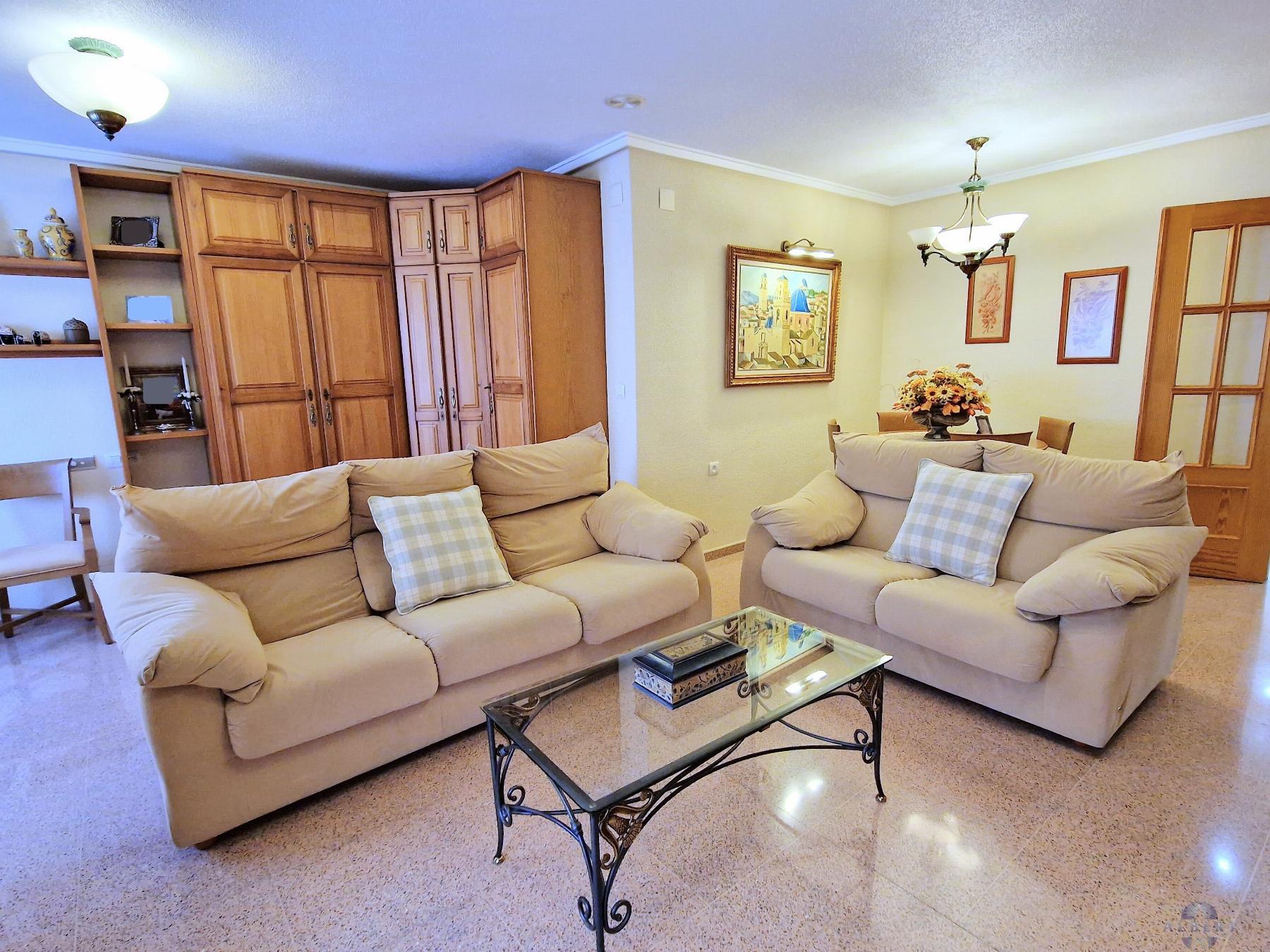 For sale of flat in Monóvar-Monòver
